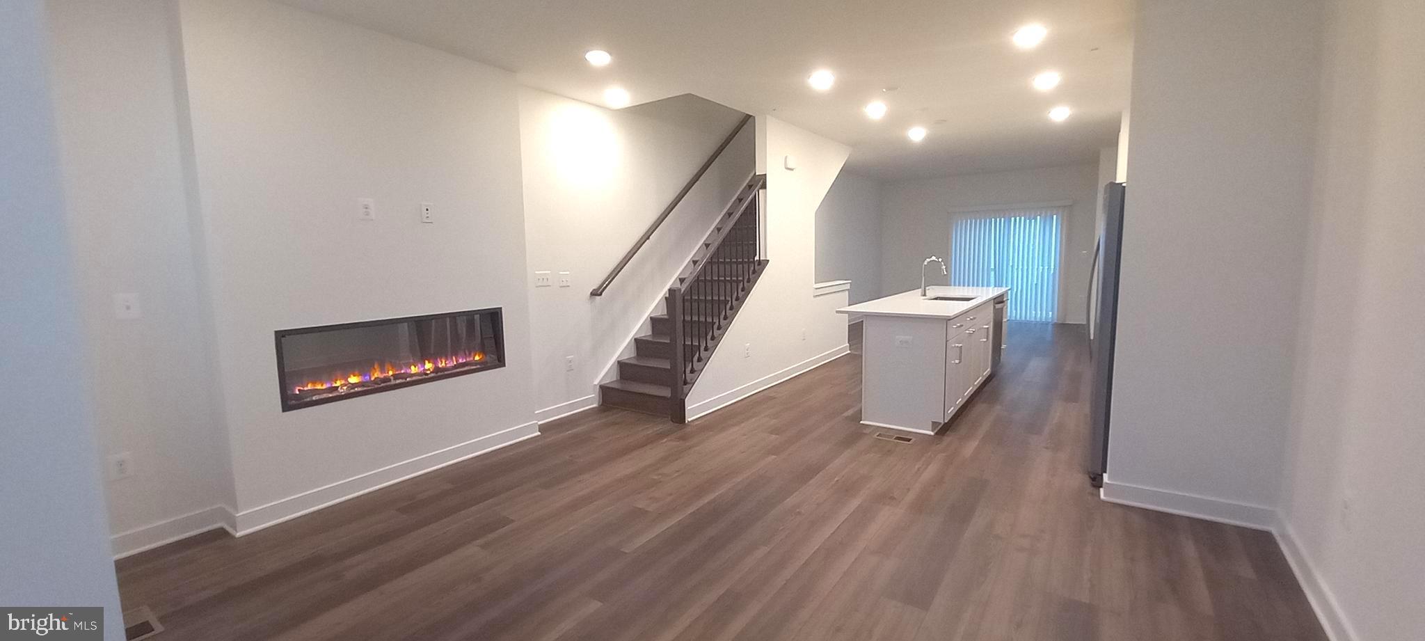 FARMSTEAD DISTRICT - Residential Lease