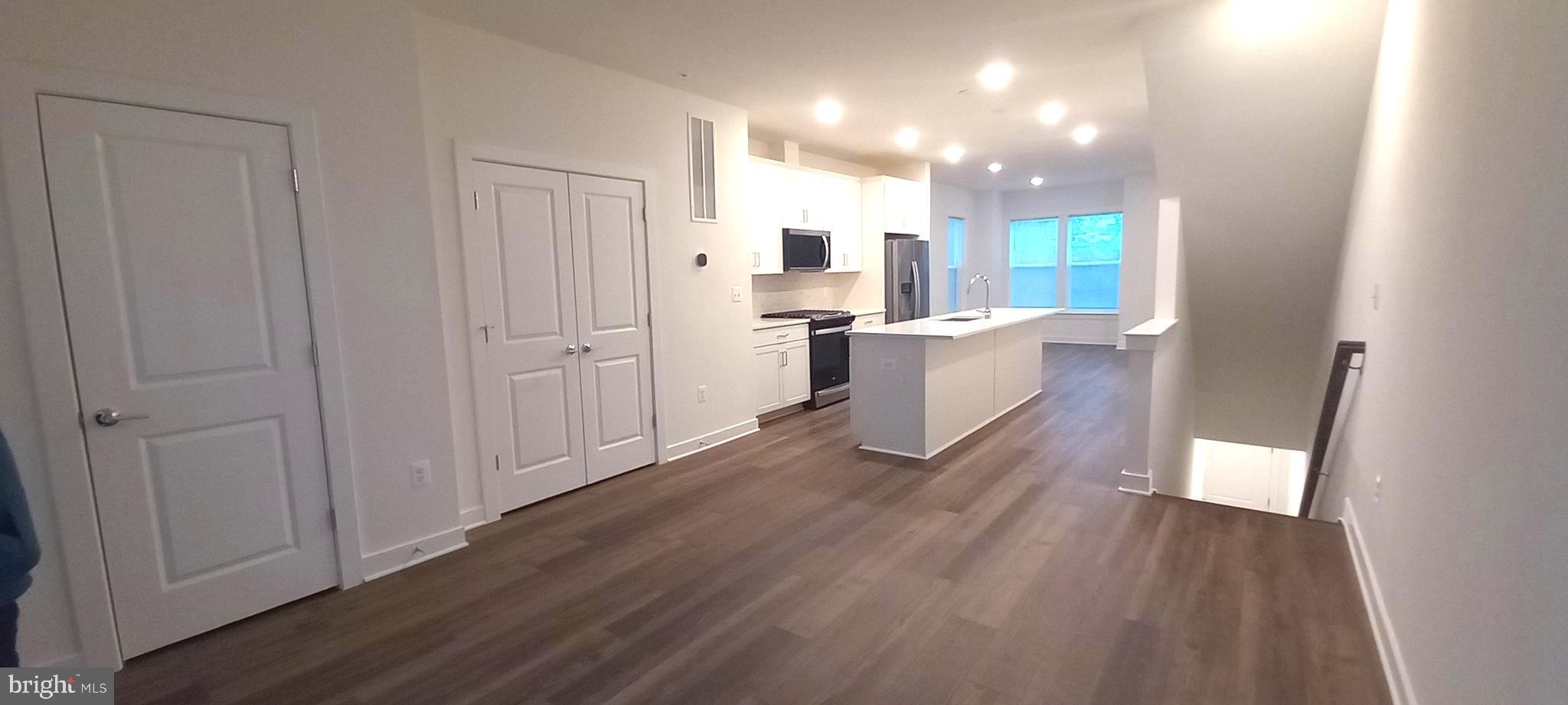 FARMSTEAD DISTRICT - Residential Lease