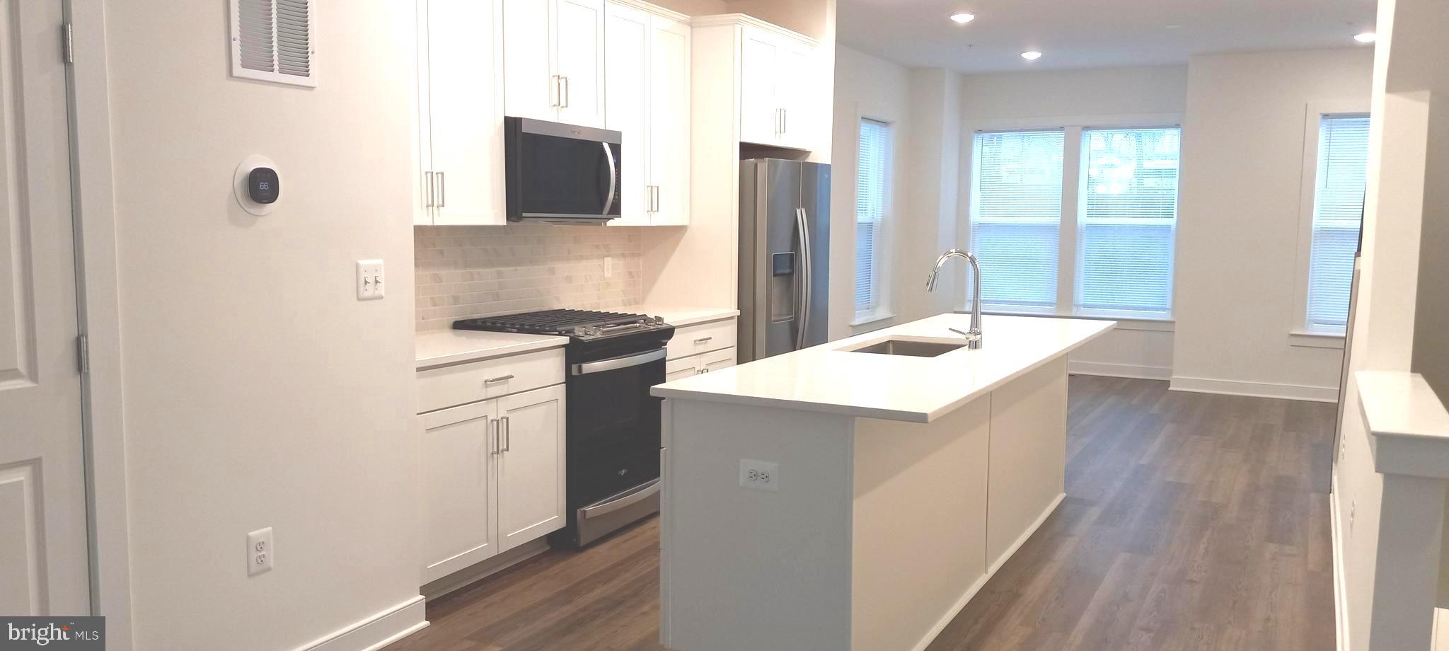 FARMSTEAD DISTRICT - Residential Lease