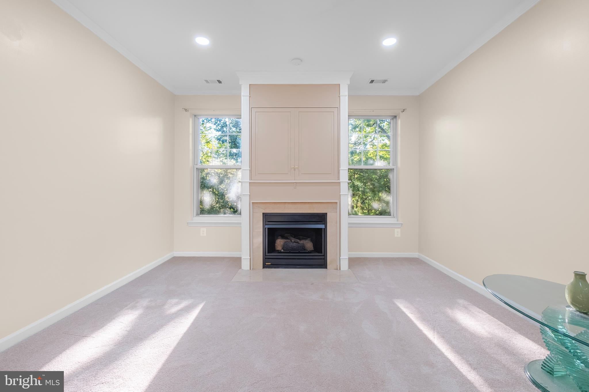 LAKELAND RIDGE - Residential