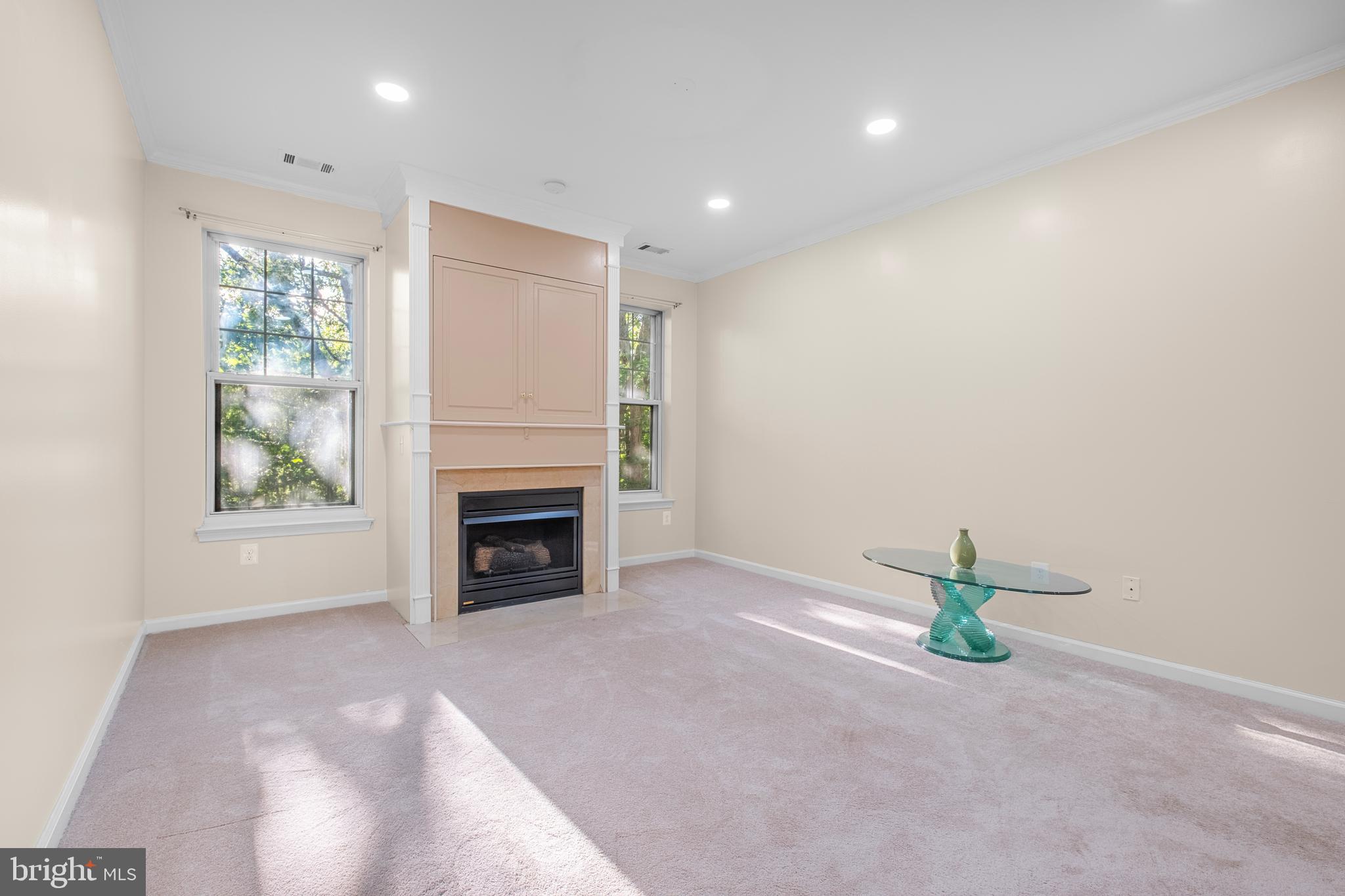 LAKELAND RIDGE - Residential