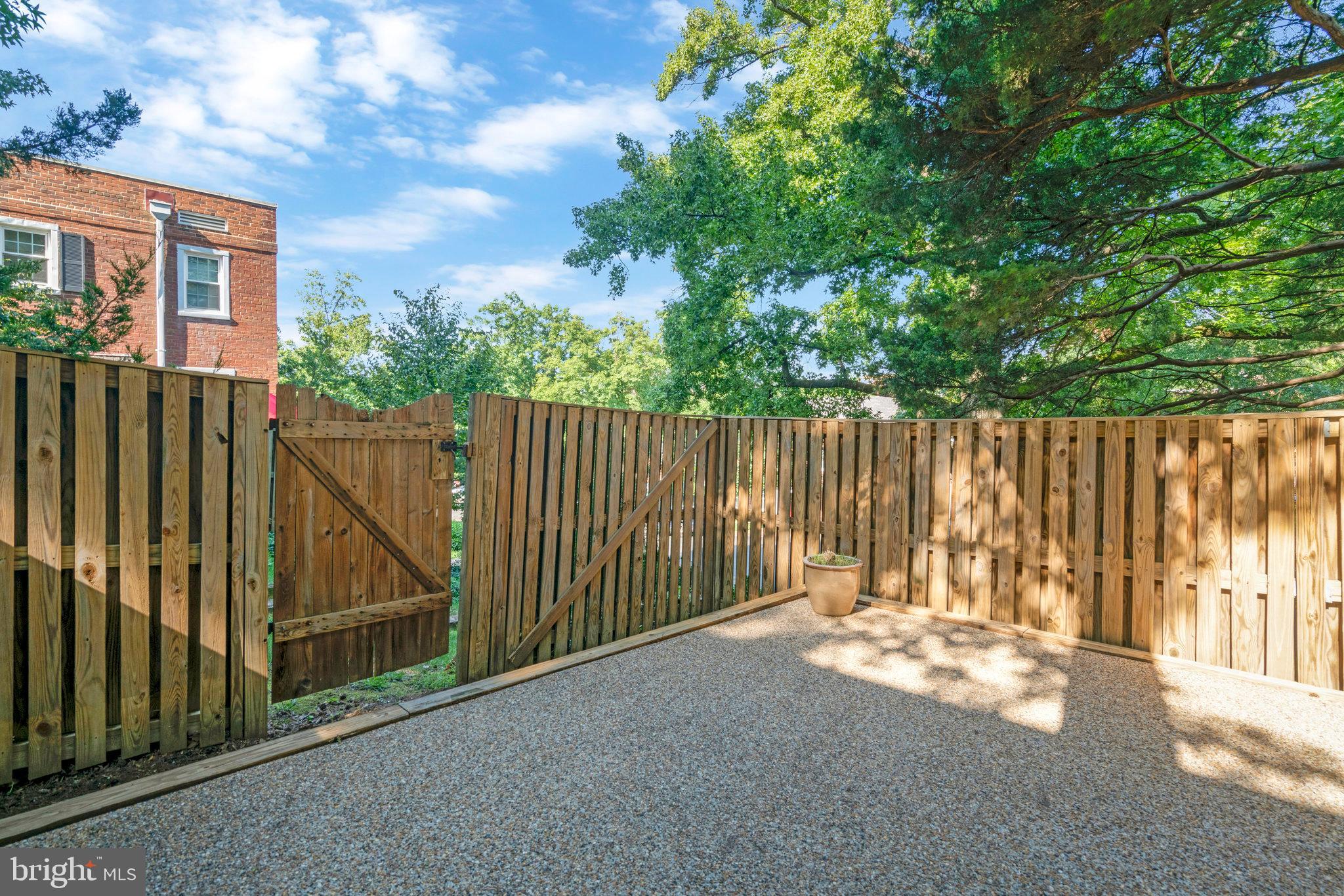 FAIRLINGTON VILLAGES - Residential