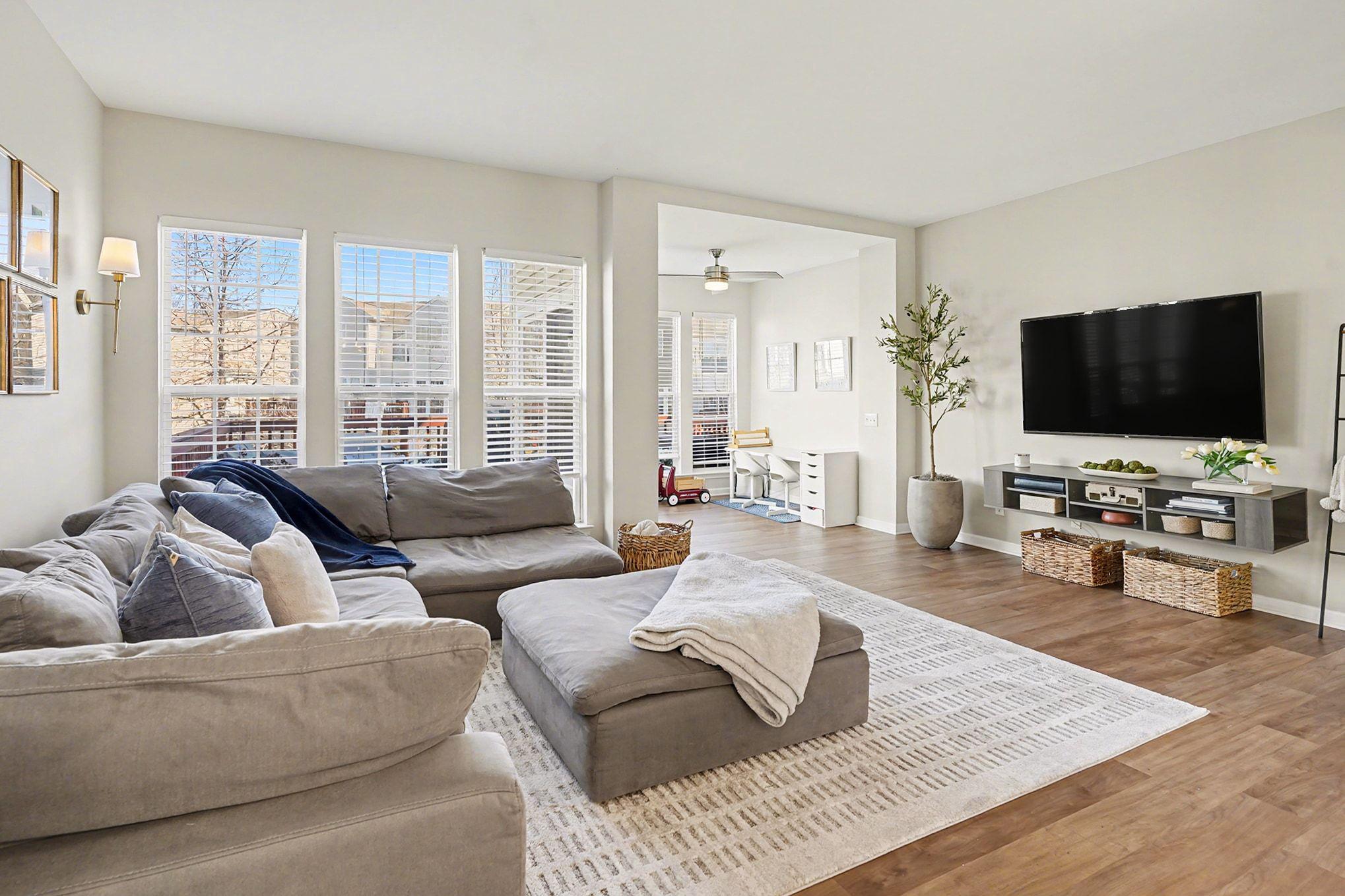 161 HUDSON