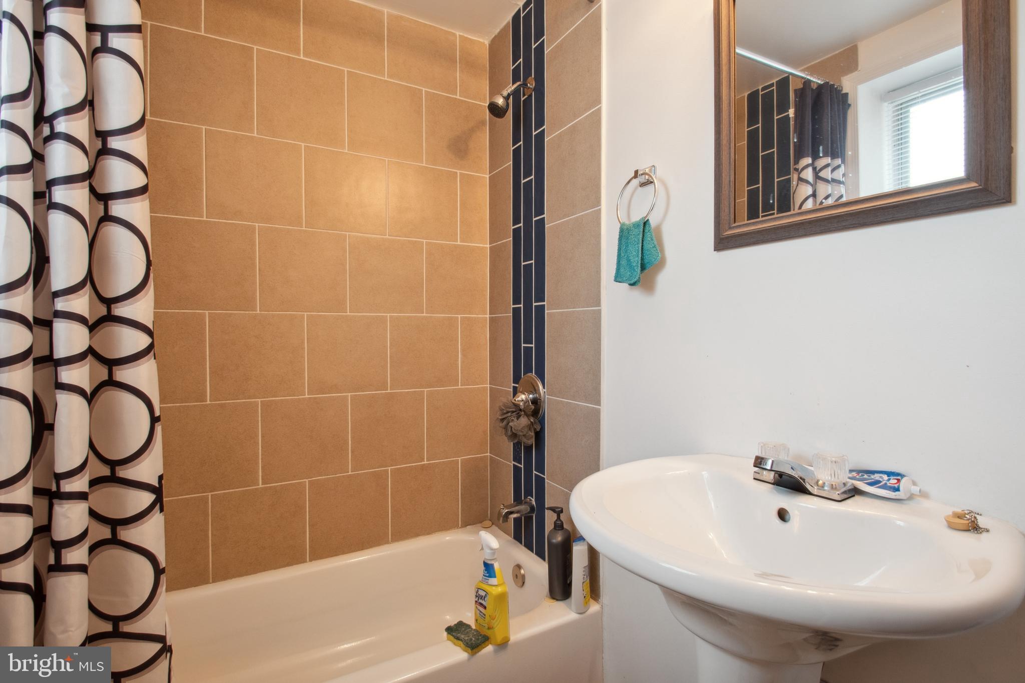 BRIDGEVIEW - GREENLAWN - Residential