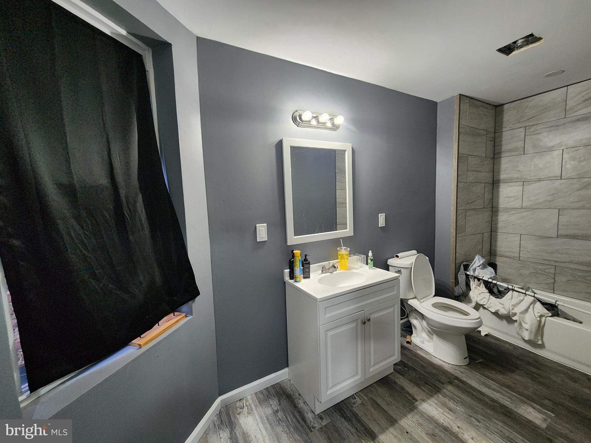 CARE - Commercial Sale