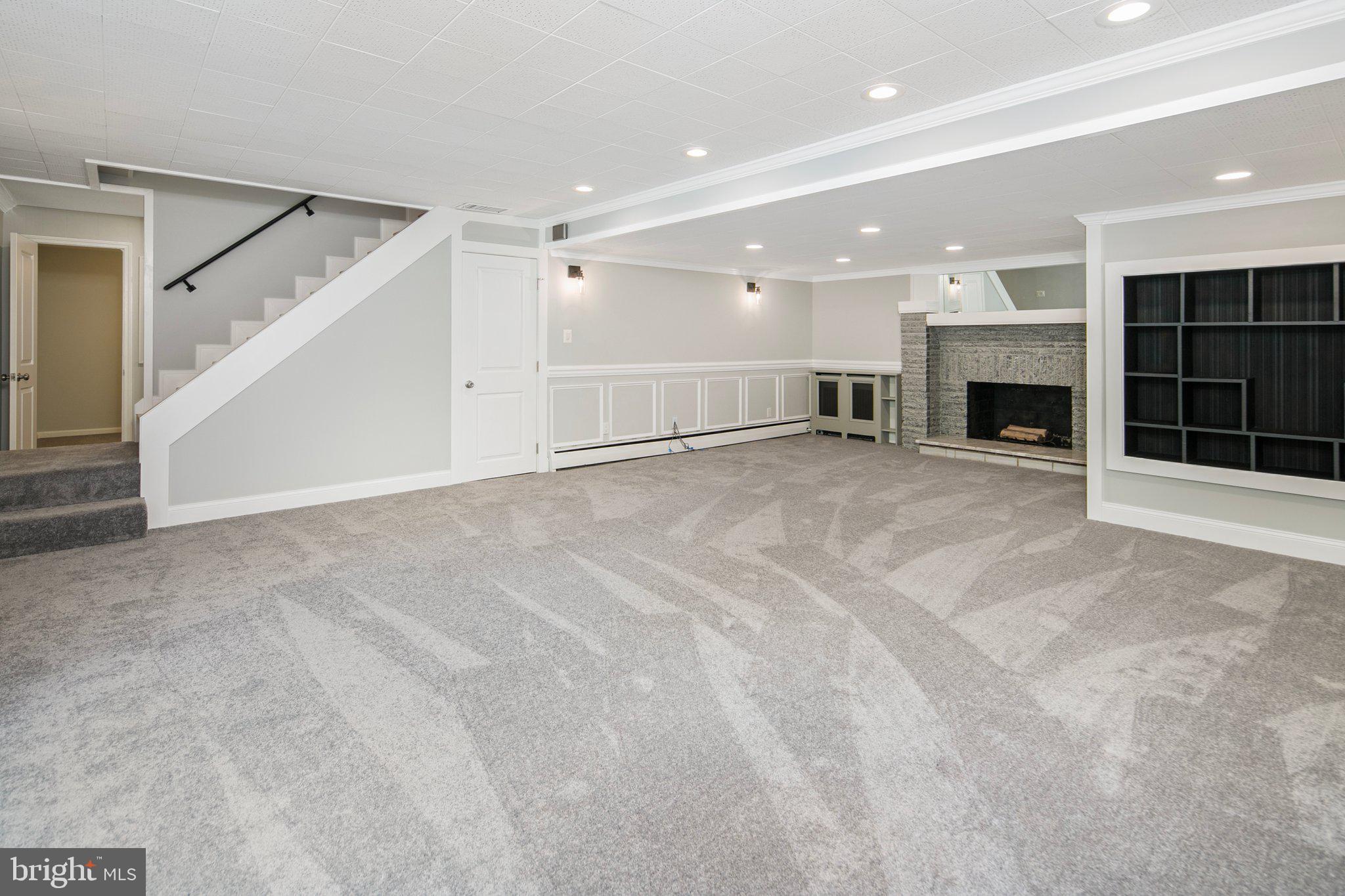 COLESVILLE OUTSIDE - Residential