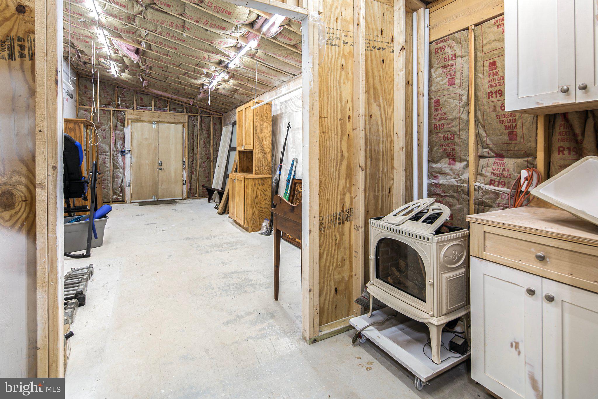 COLESVILLE OUTSIDE - Residential