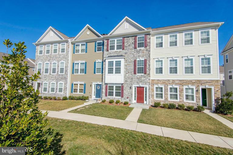 EASTGATE SQUARE - Residential Lease