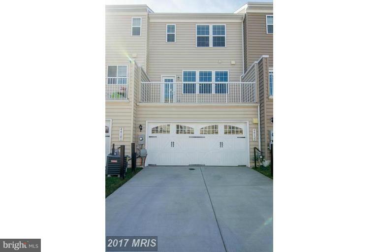 EASTGATE SQUARE - Residential Lease