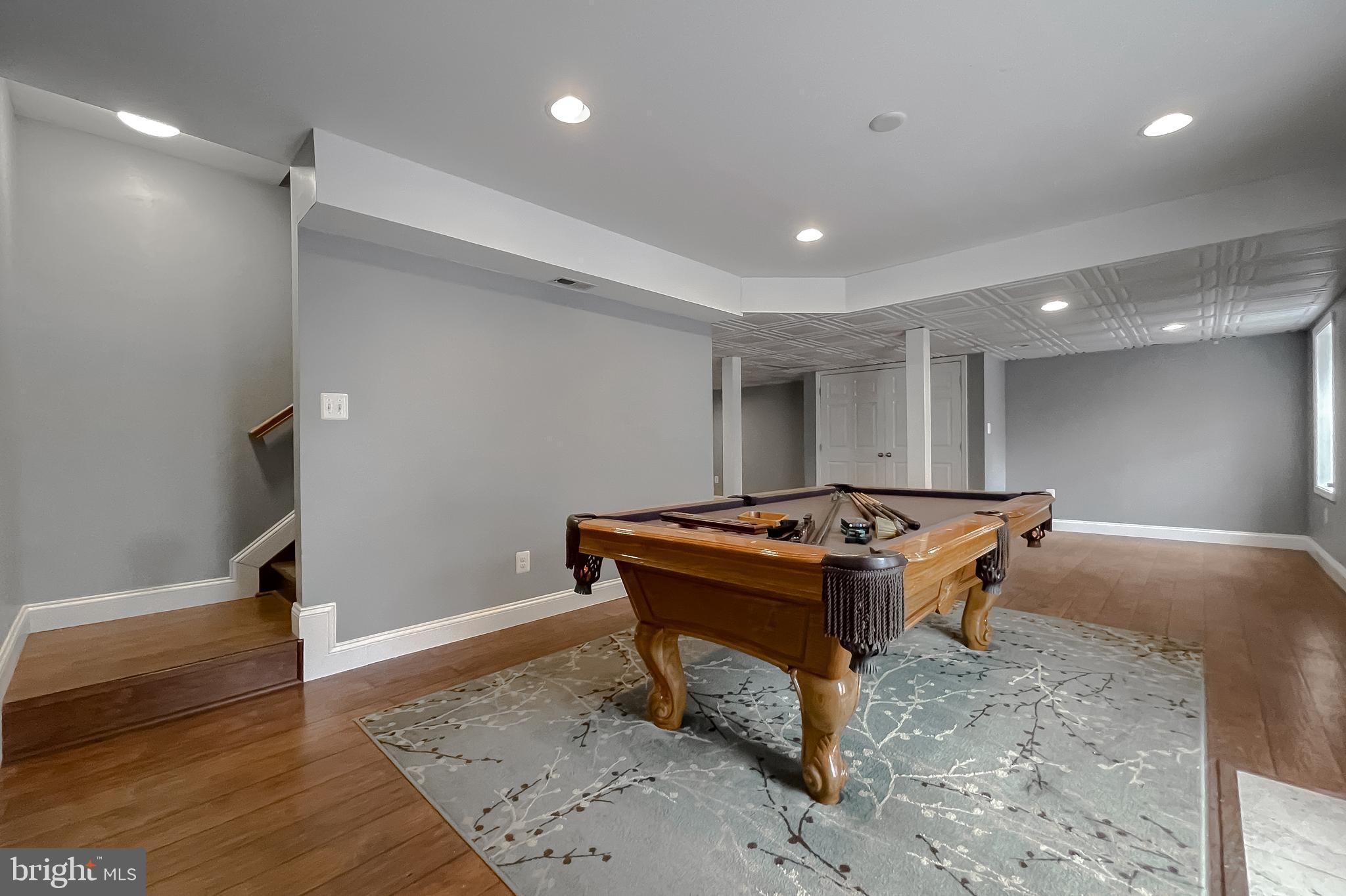 THE SOUNDINGS - Residential