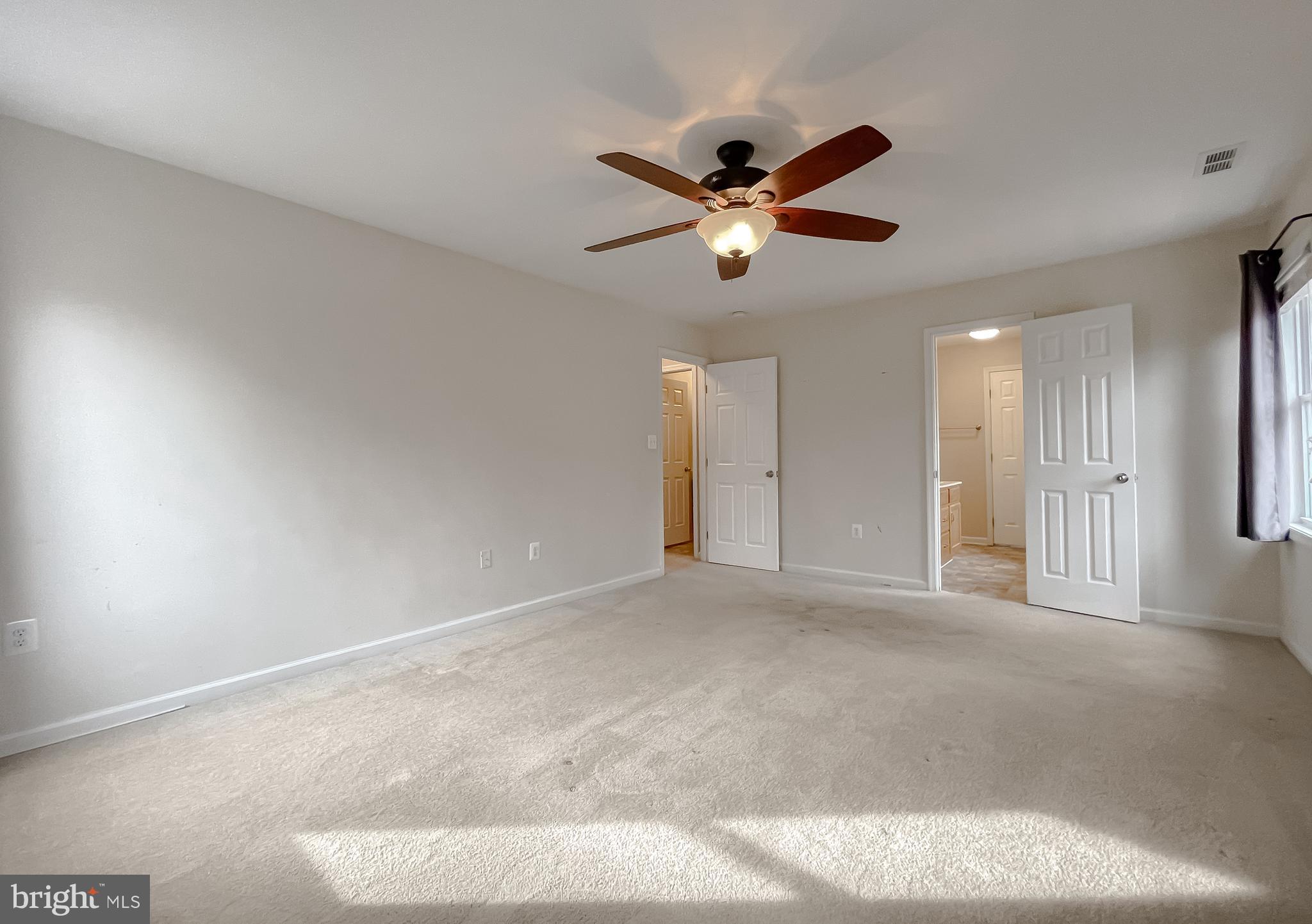 THE SOUNDINGS - Residential