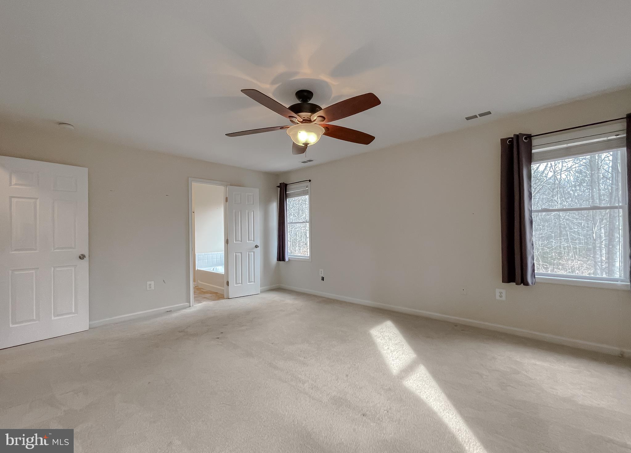 THE SOUNDINGS - Residential