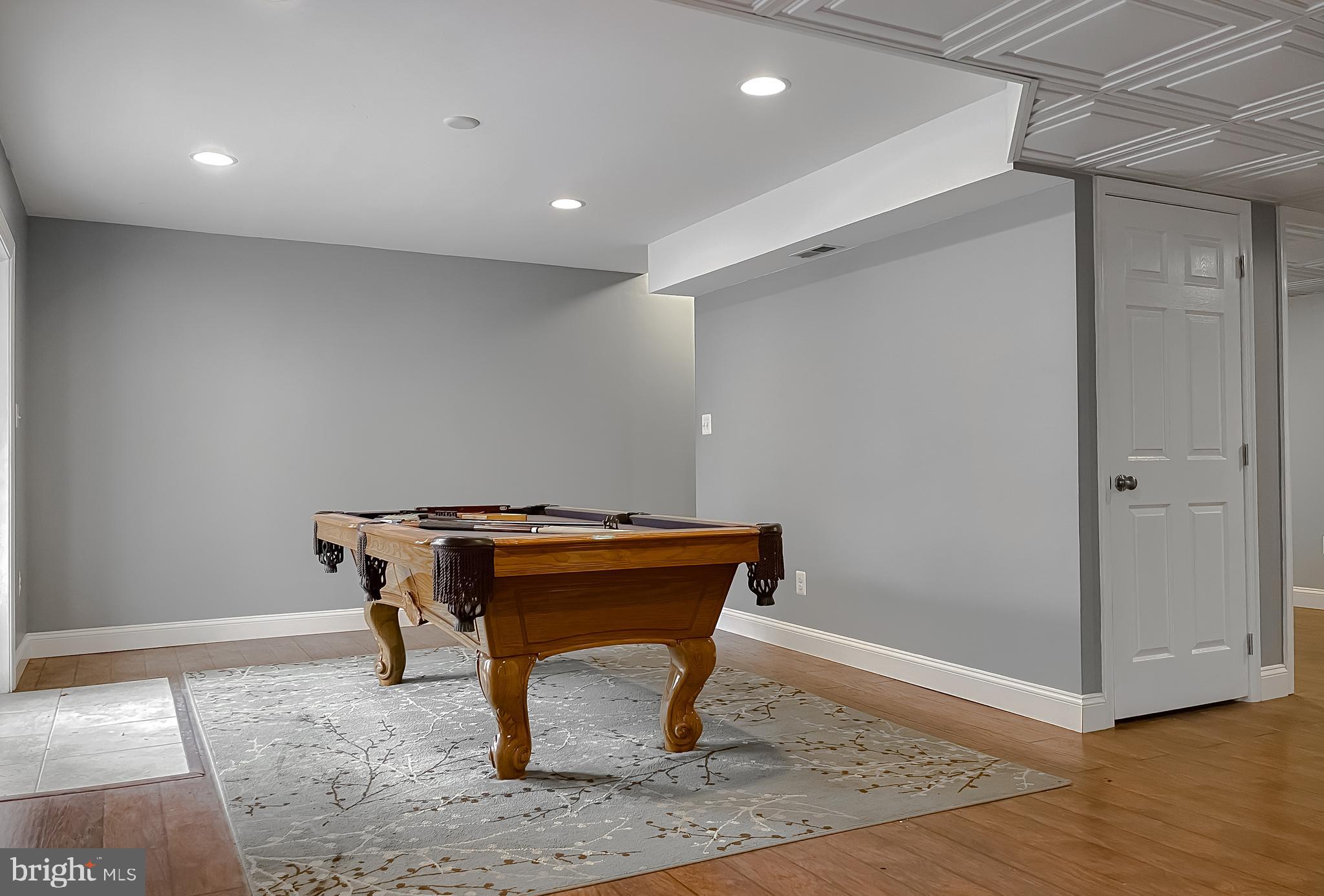 THE SOUNDINGS - Residential