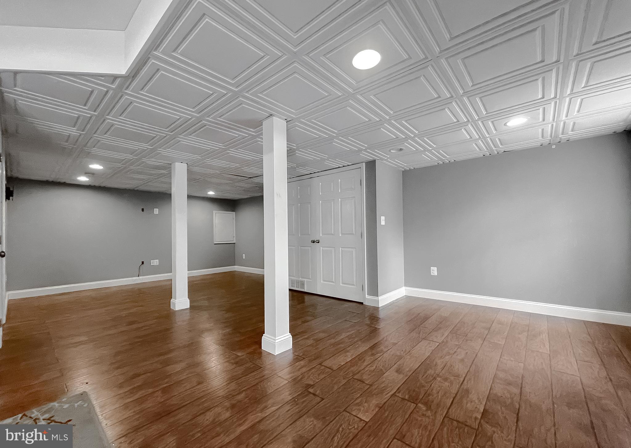 THE SOUNDINGS - Residential