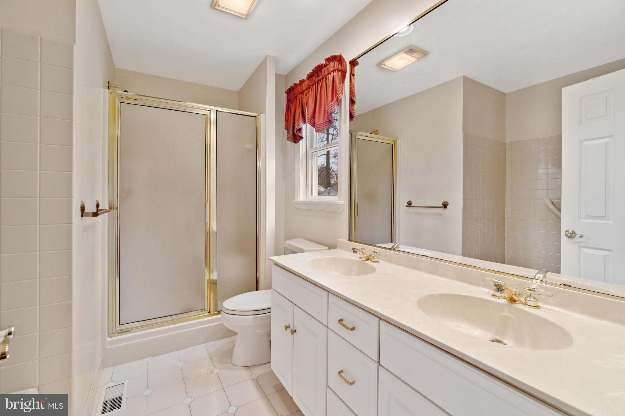 MIDDLEBOROUGH - Residential