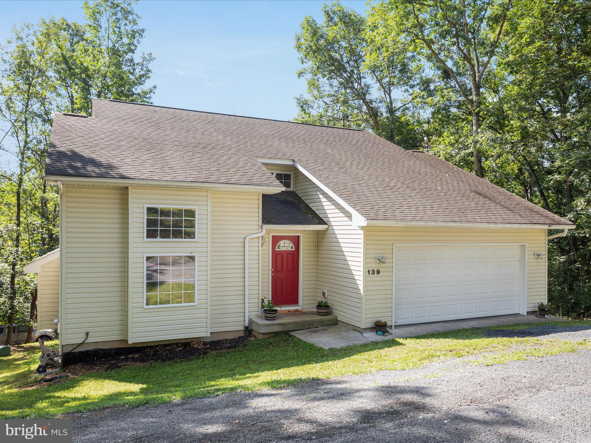 139 MAPLE AVENUE