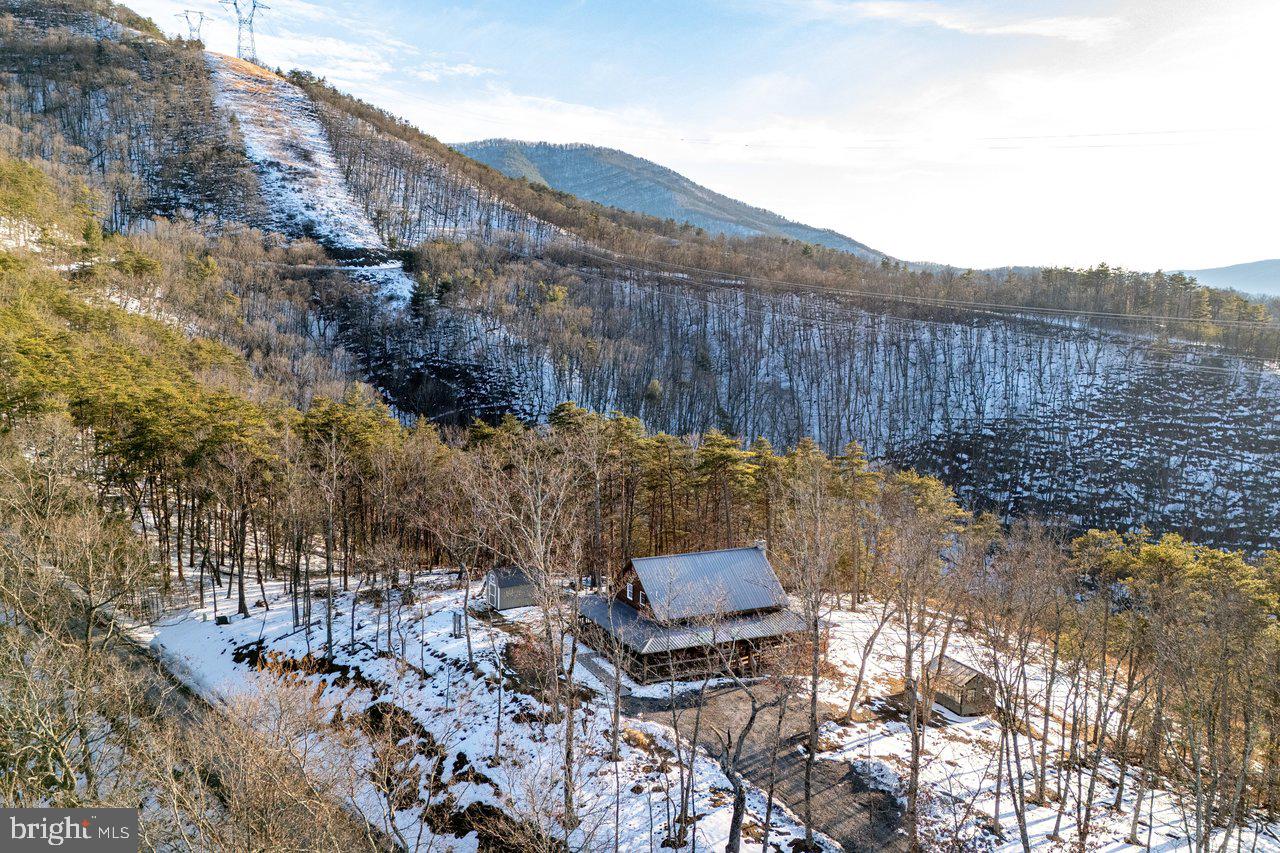 POTOMAC VALLEY OVERLOOK - Residential