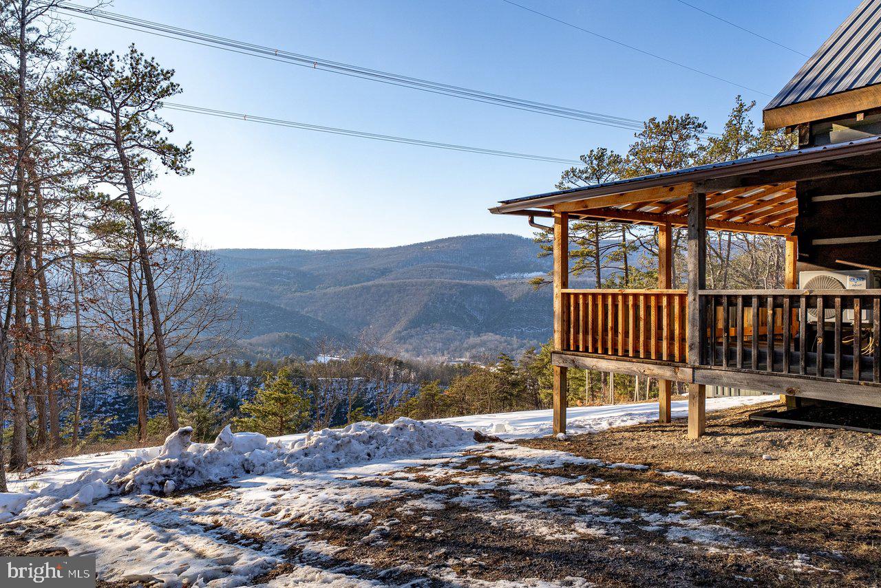 POTOMAC VALLEY OVERLOOK - Residential