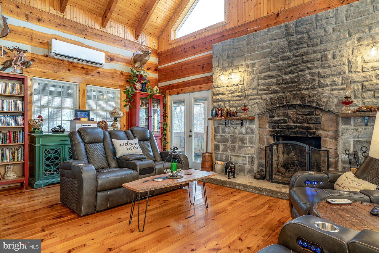 POTOMAC VALLEY OVERLOOK - Residential