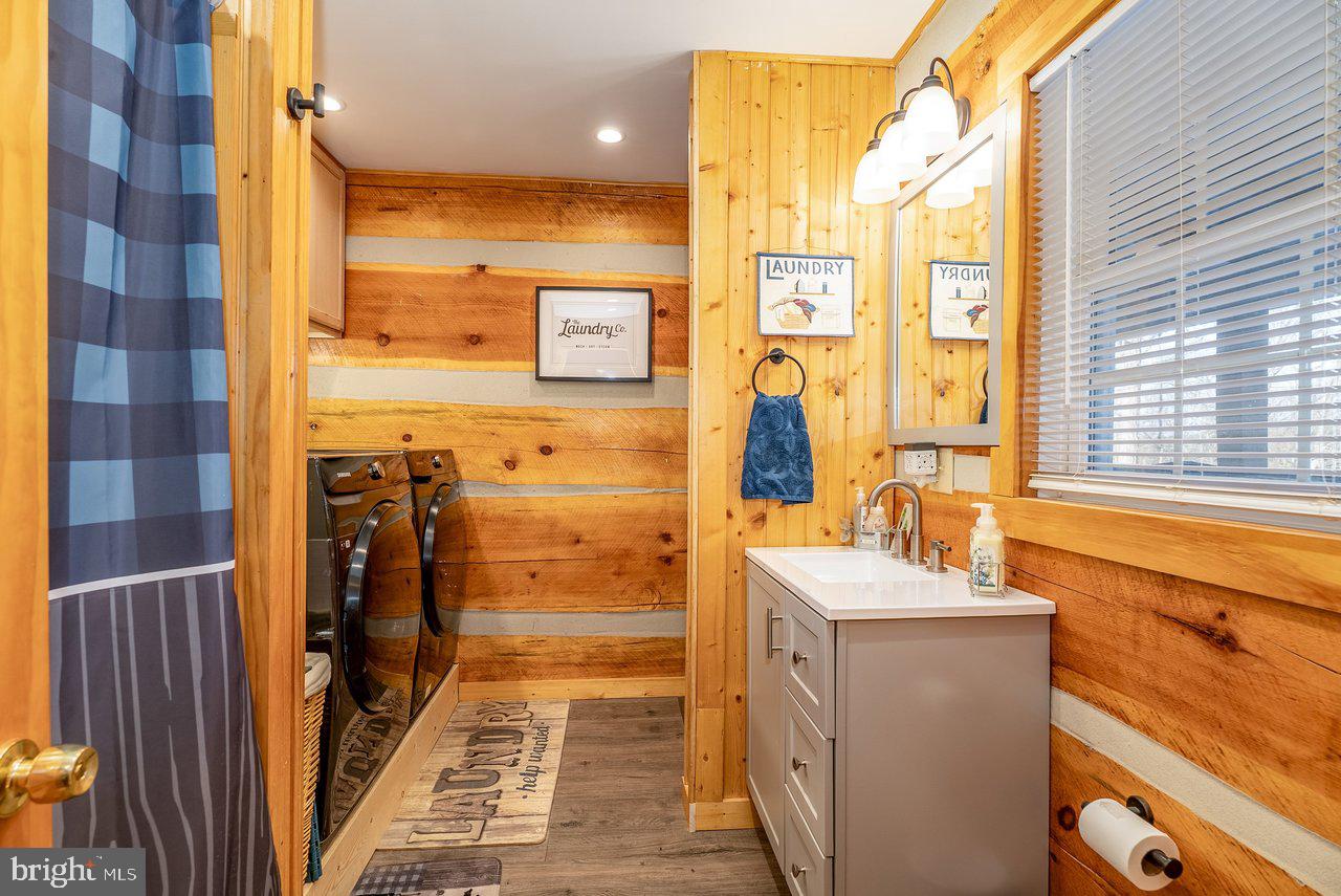 POTOMAC VALLEY OVERLOOK - Residential