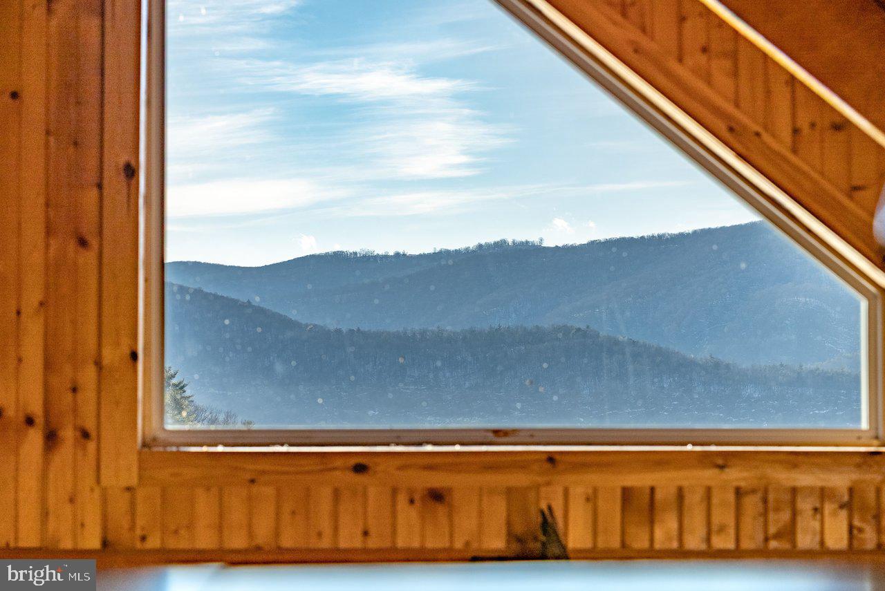 POTOMAC VALLEY OVERLOOK - Residential