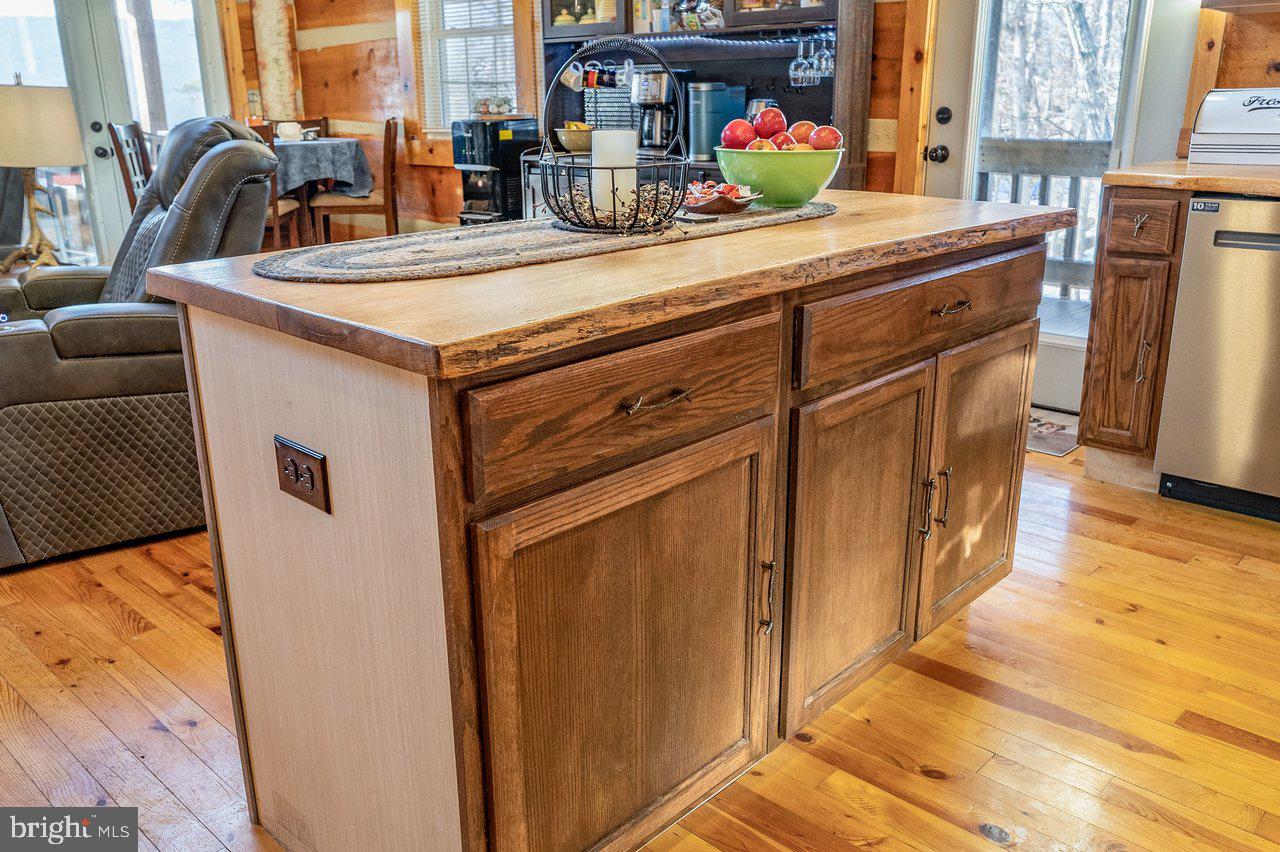 POTOMAC VALLEY OVERLOOK - Residential