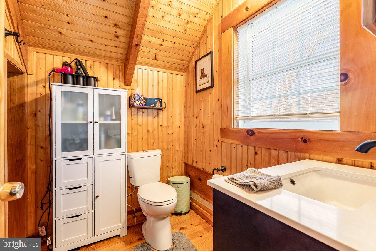 POTOMAC VALLEY OVERLOOK - Residential