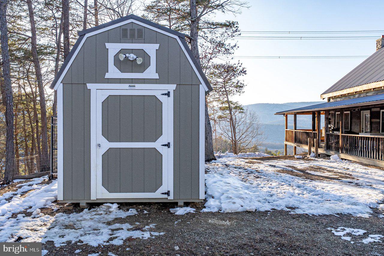 POTOMAC VALLEY OVERLOOK - Residential