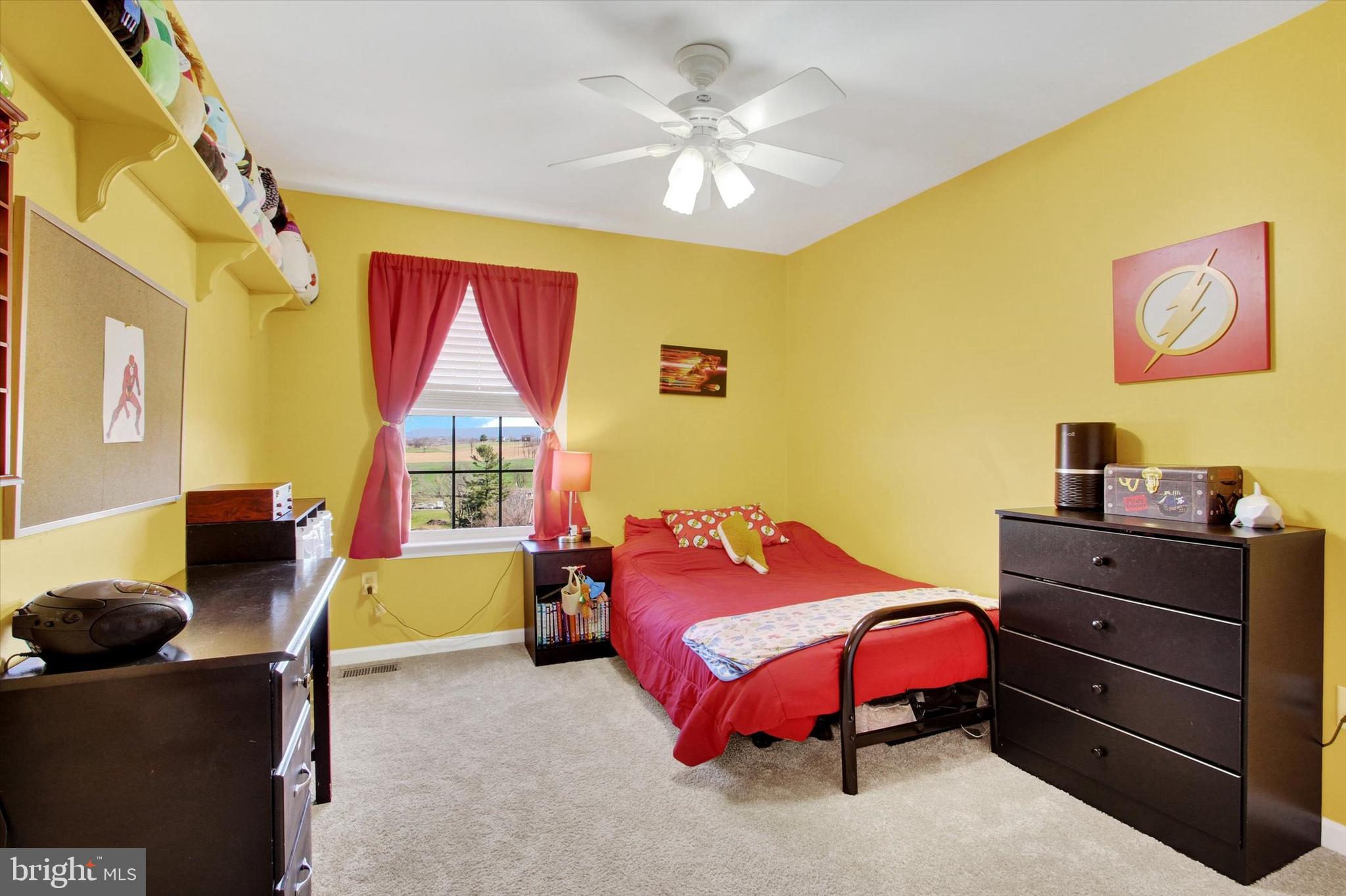 WHISPERING HILLS - Residential