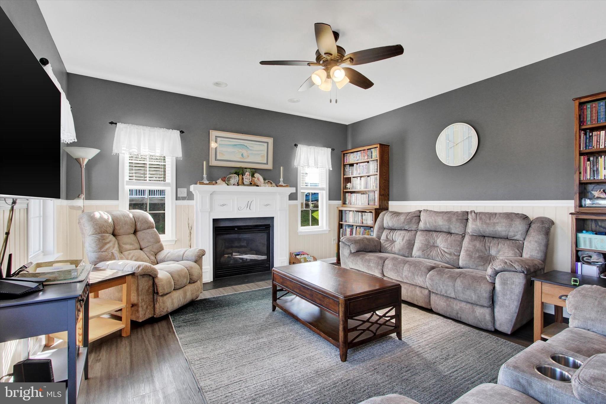 WHISPERING HILLS - Residential