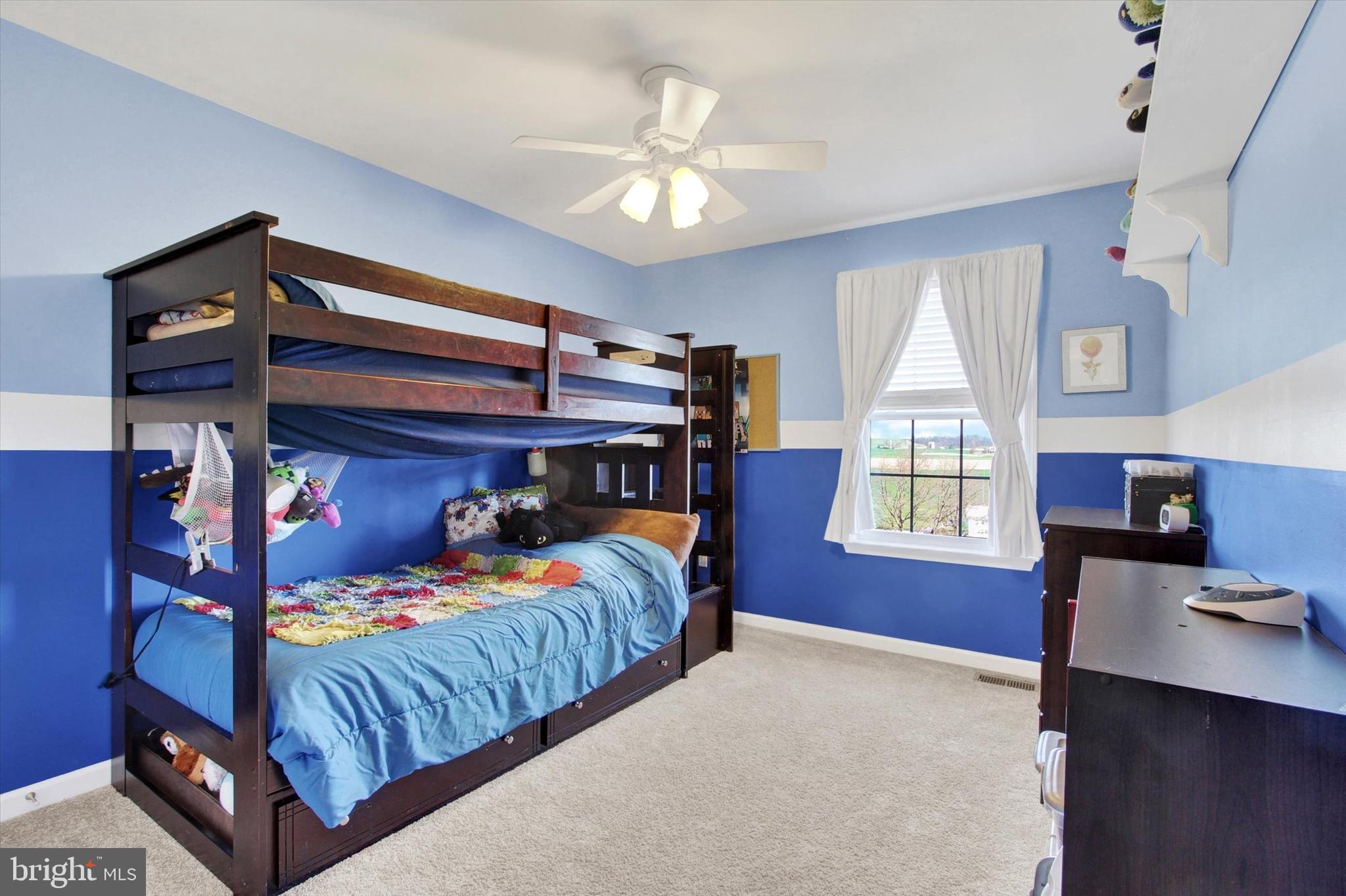 WHISPERING HILLS - Residential