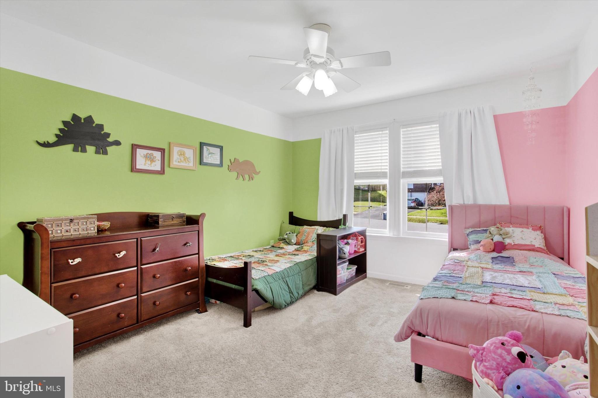 WHISPERING HILLS - Residential