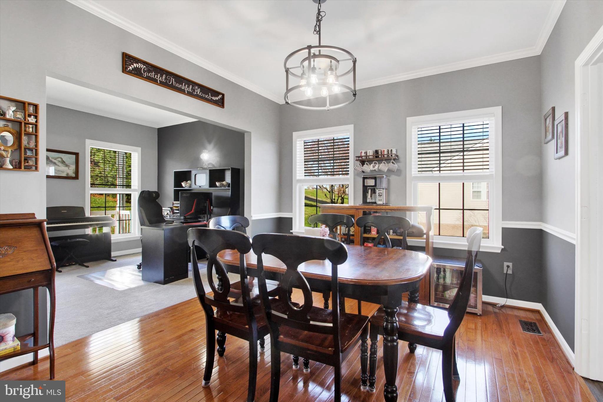 WHISPERING HILLS - Residential