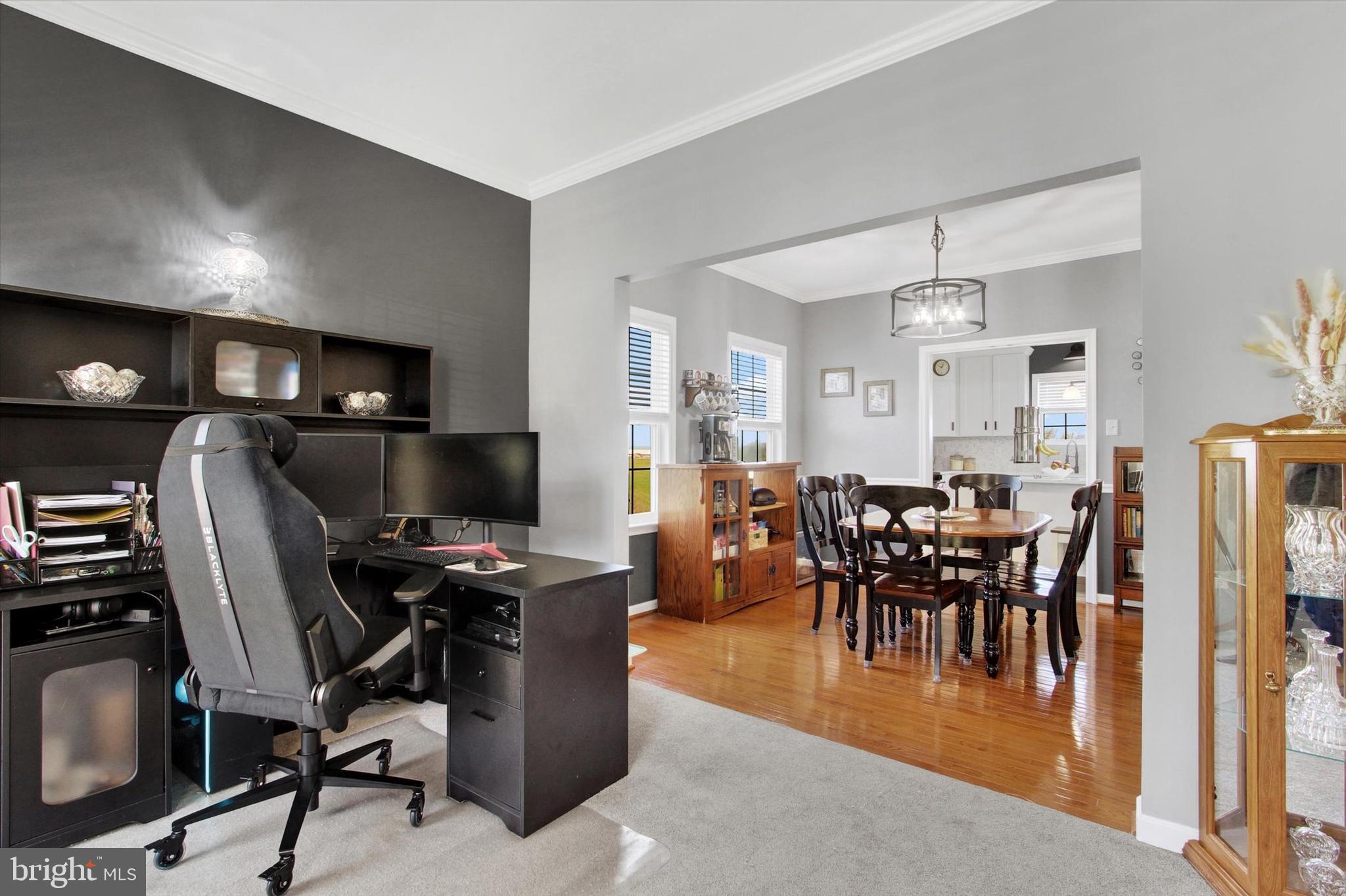 WHISPERING HILLS - Residential