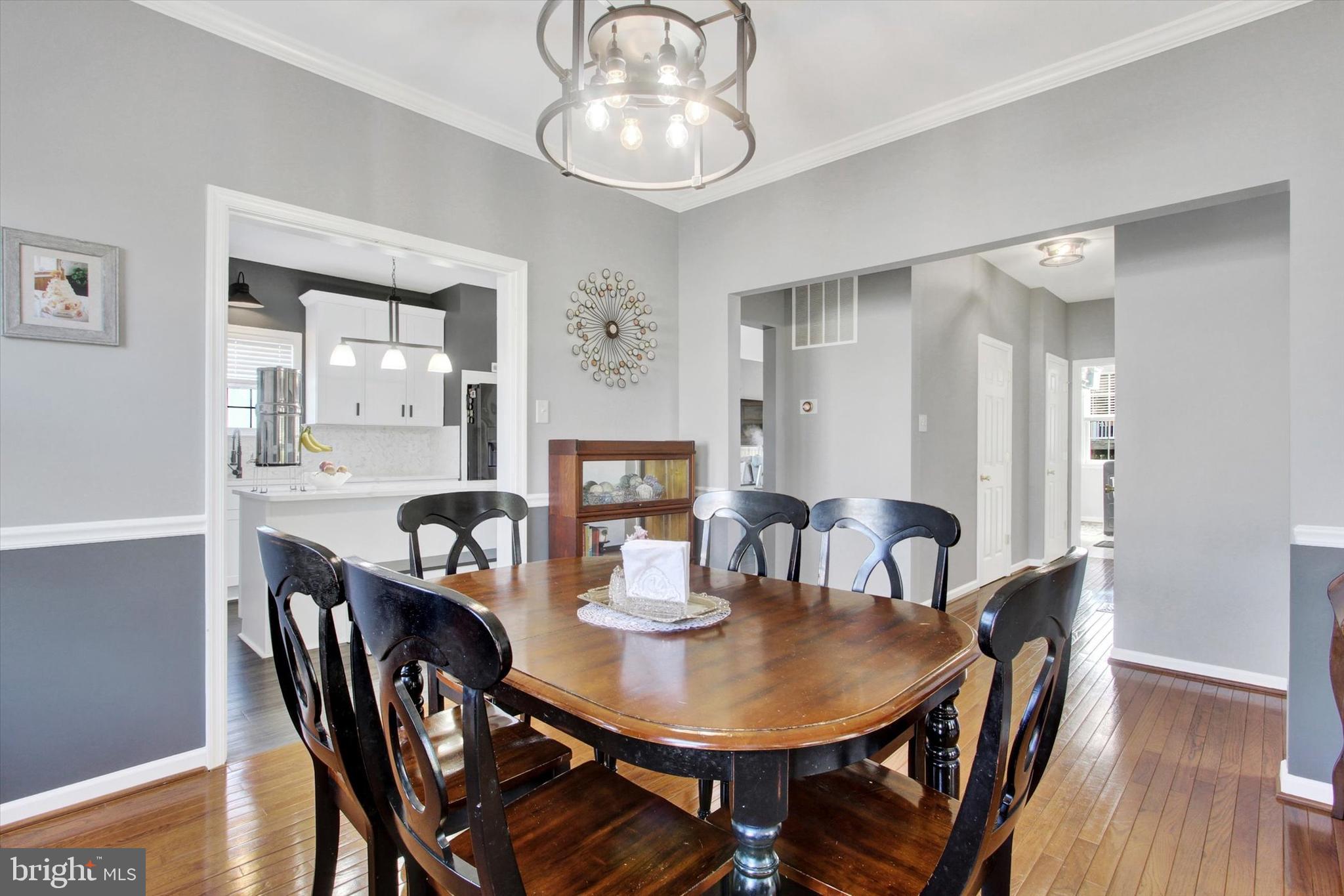 WHISPERING HILLS - Residential