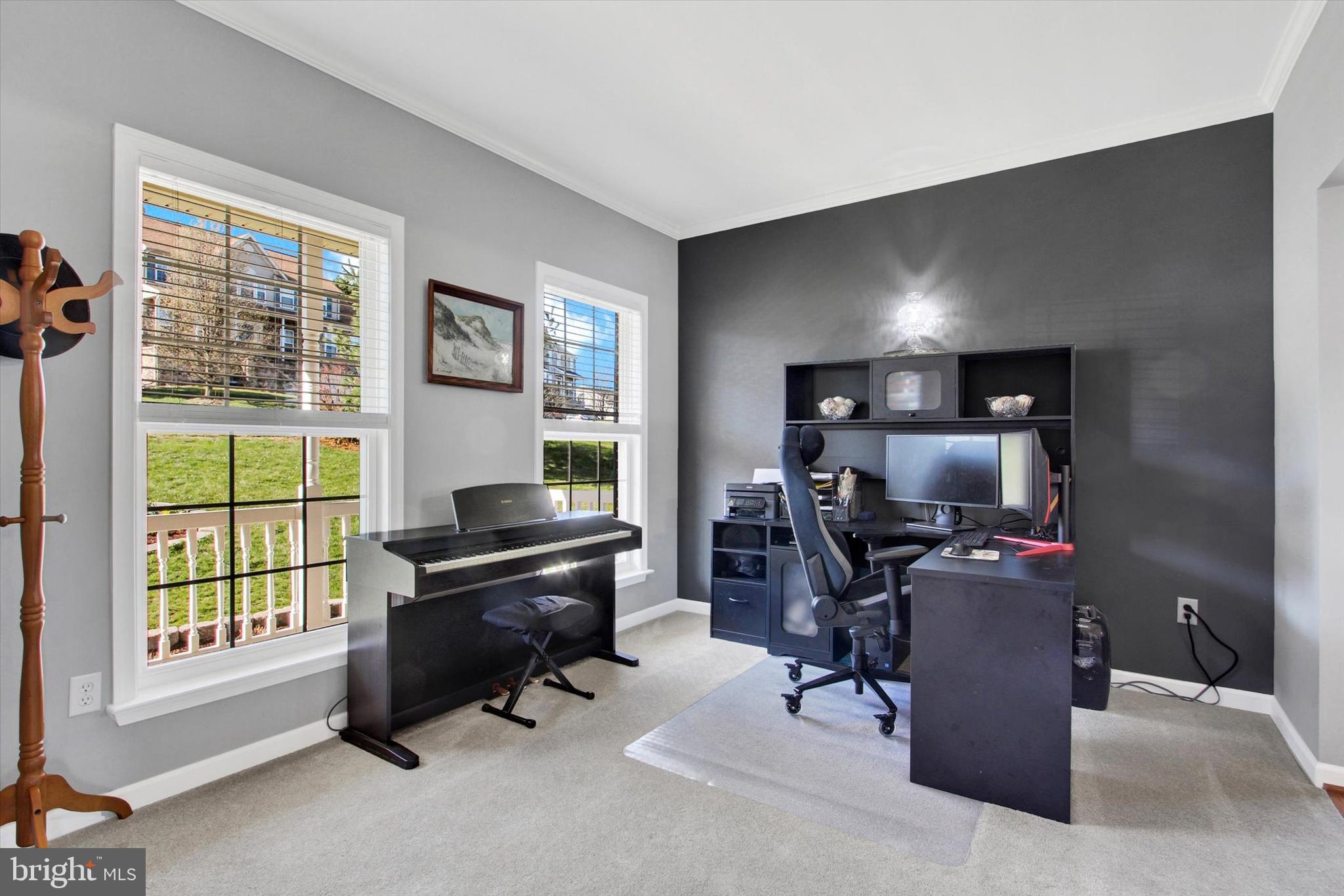 WHISPERING HILLS - Residential