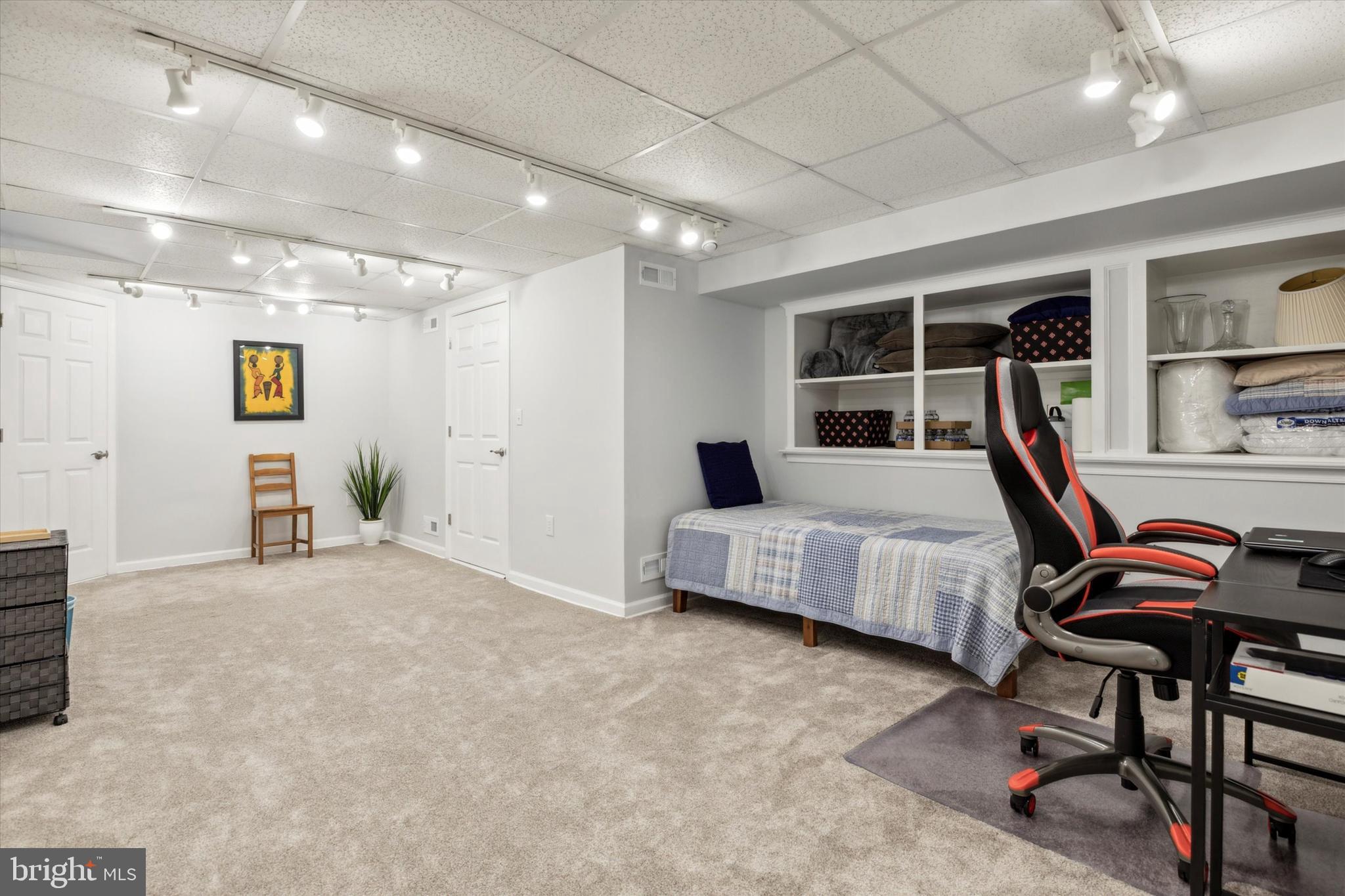 BRYN MAWR - Residential