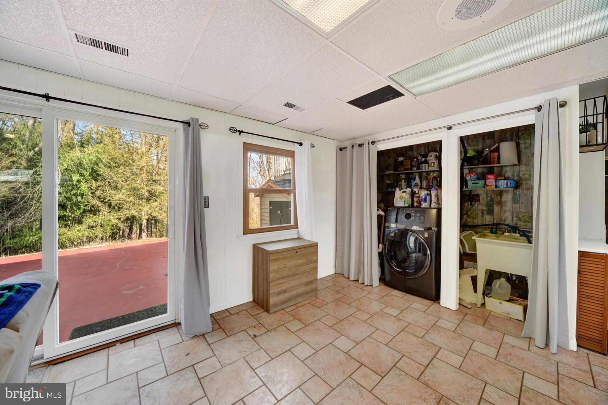 VILLAGE CARRS MILL - Residential