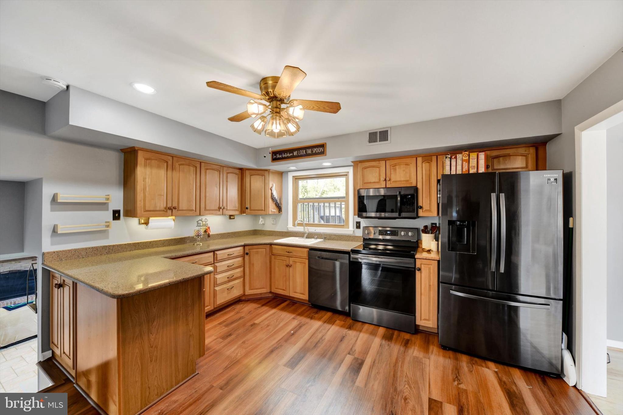 VILLAGE CARRS MILL - Residential