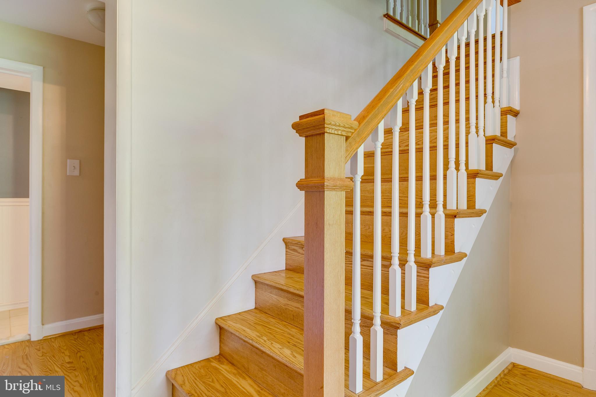 LINCOLNIA HILLS - Residential Lease