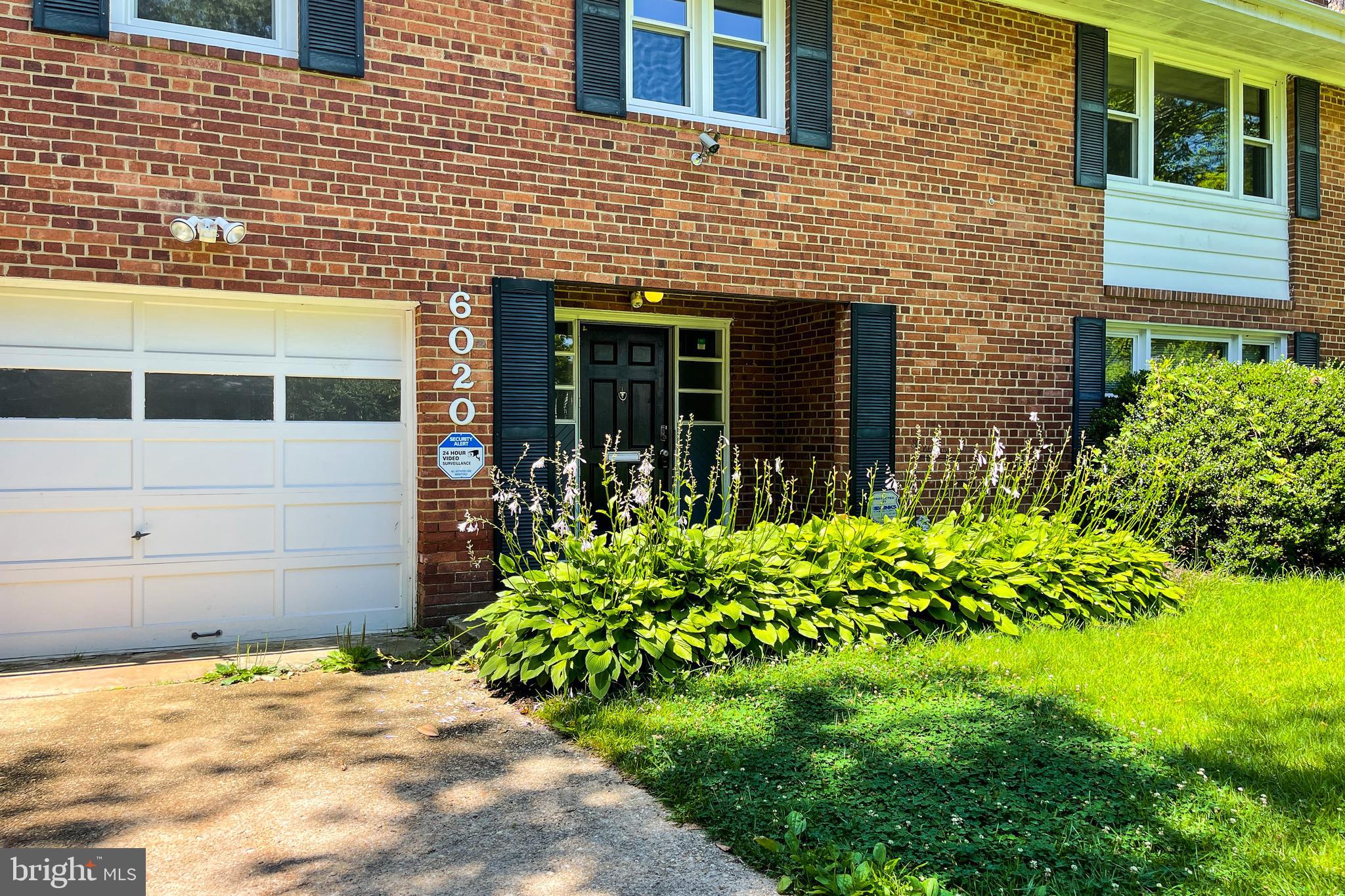 LINCOLNIA HILLS - Residential Lease