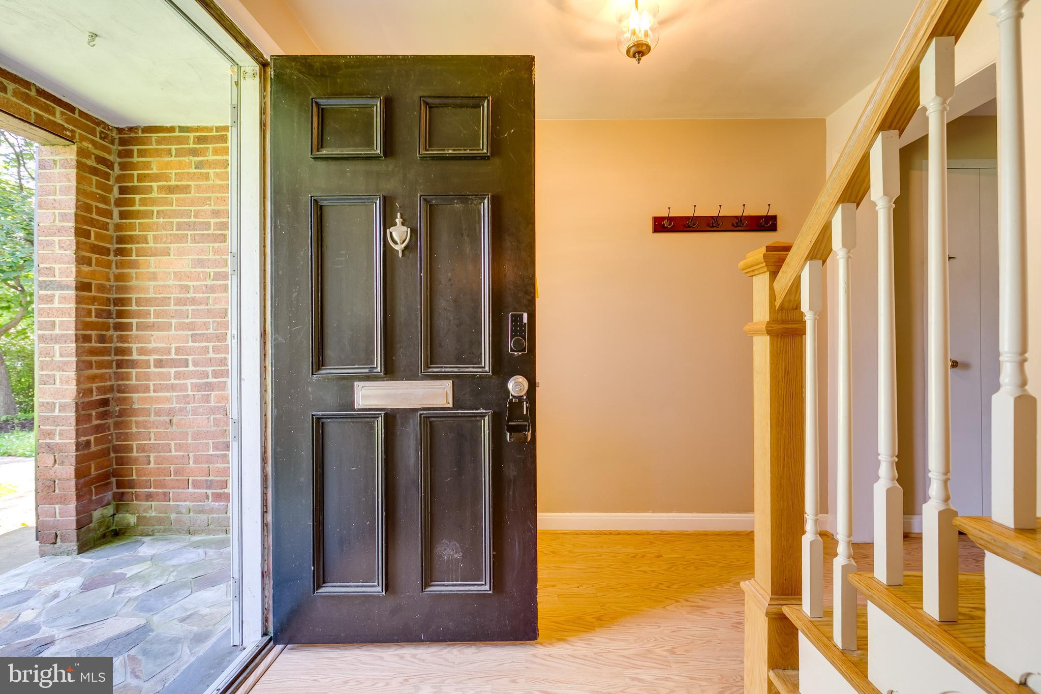 LINCOLNIA HILLS - Residential Lease