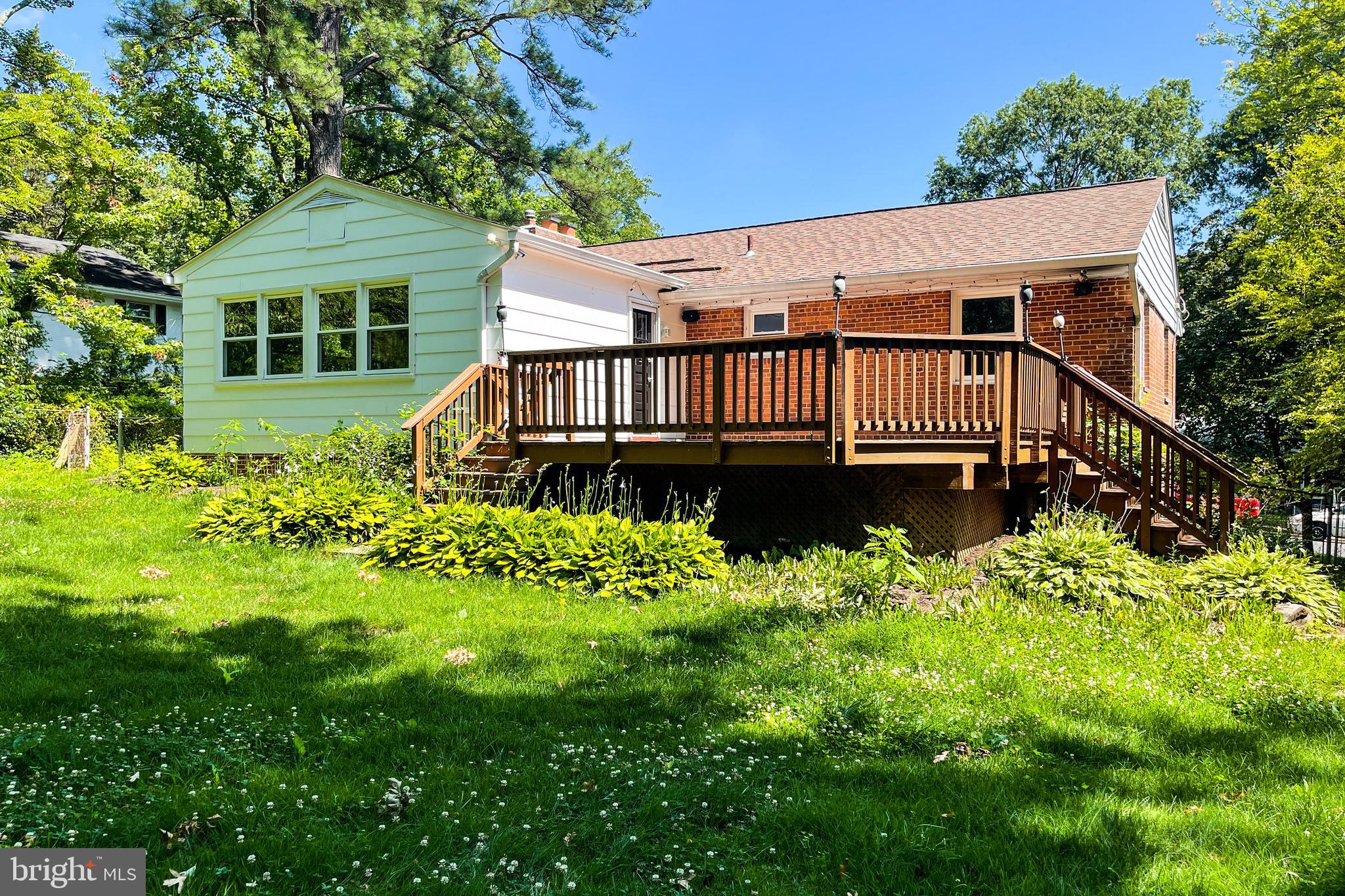 LINCOLNIA HILLS - Residential Lease