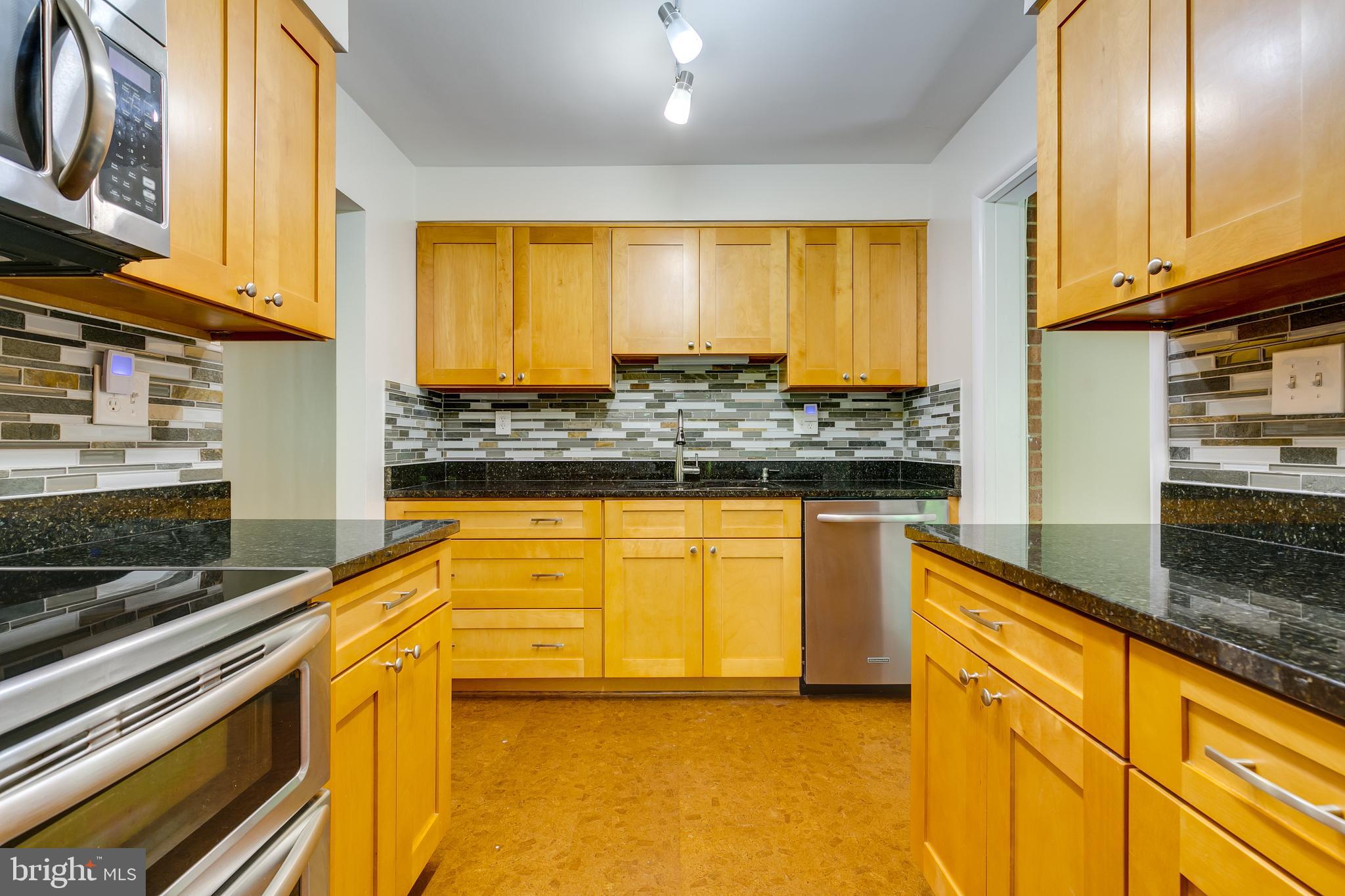 LINCOLNIA HILLS - Residential Lease