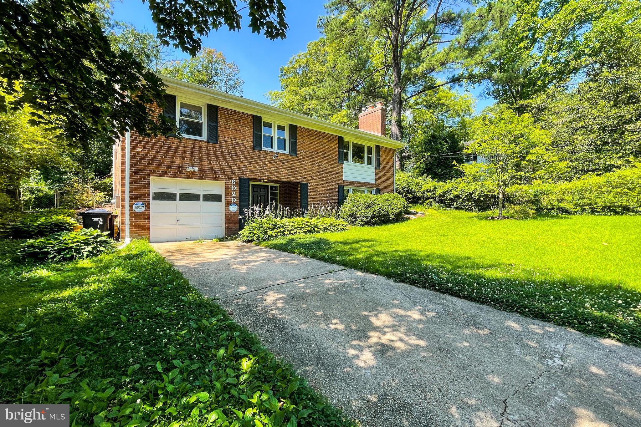 LINCOLNIA HILLS - Residential Lease