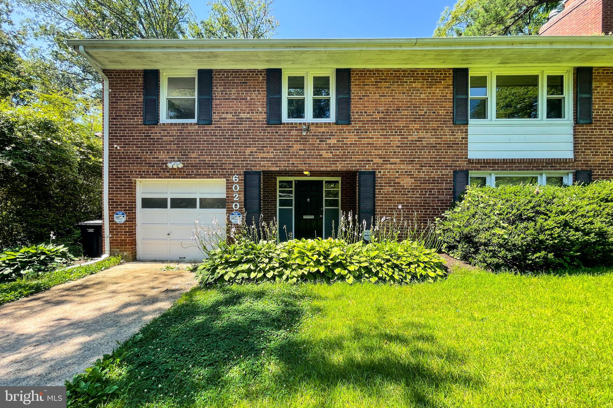 LINCOLNIA HILLS - Residential Lease