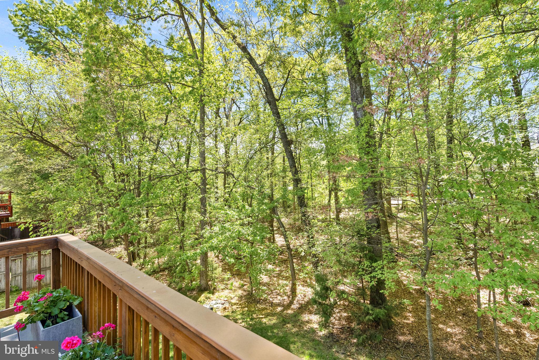 SIGNATURE AT BROADLANDS - Residential