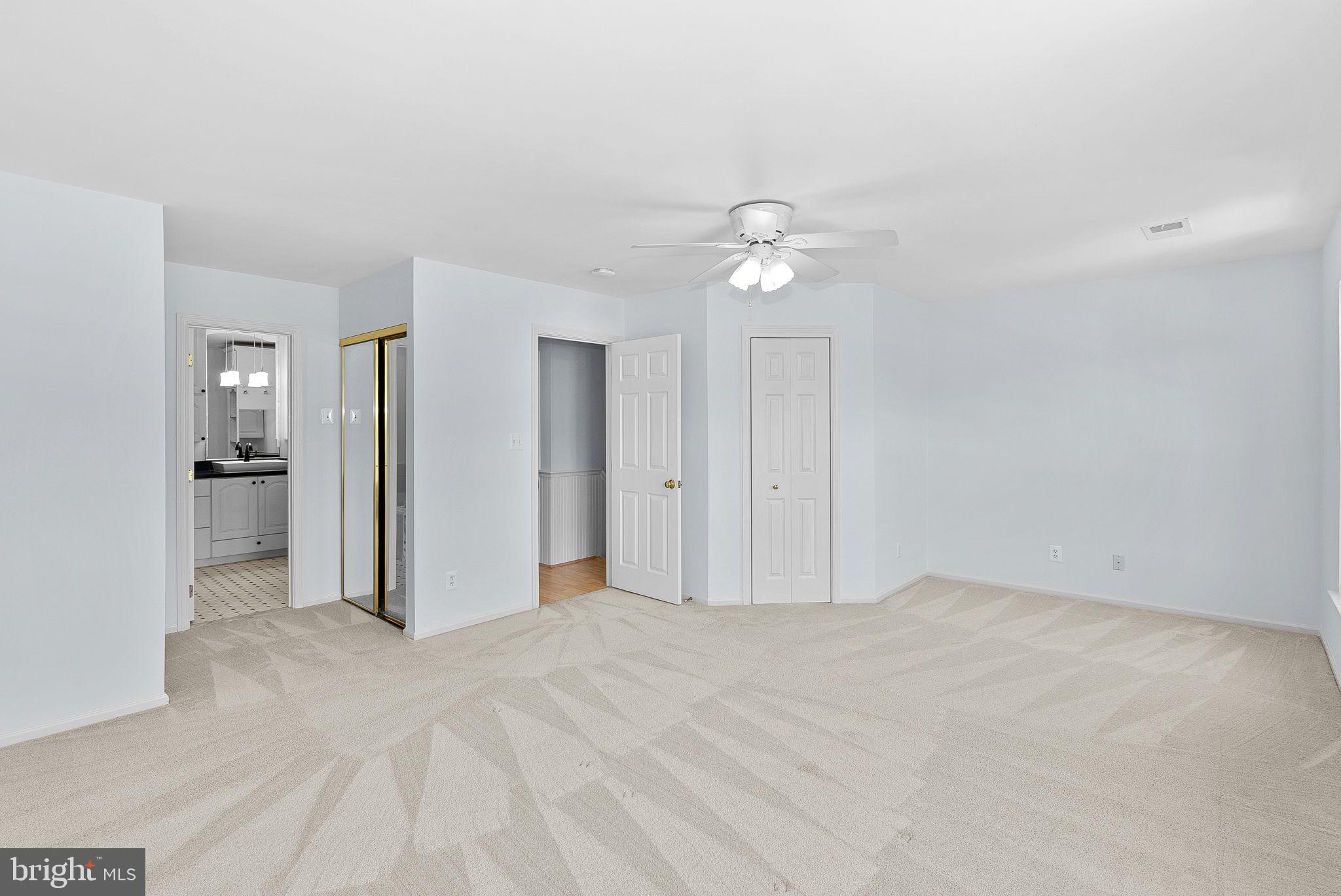 SIGNATURE AT BROADLANDS - Residential