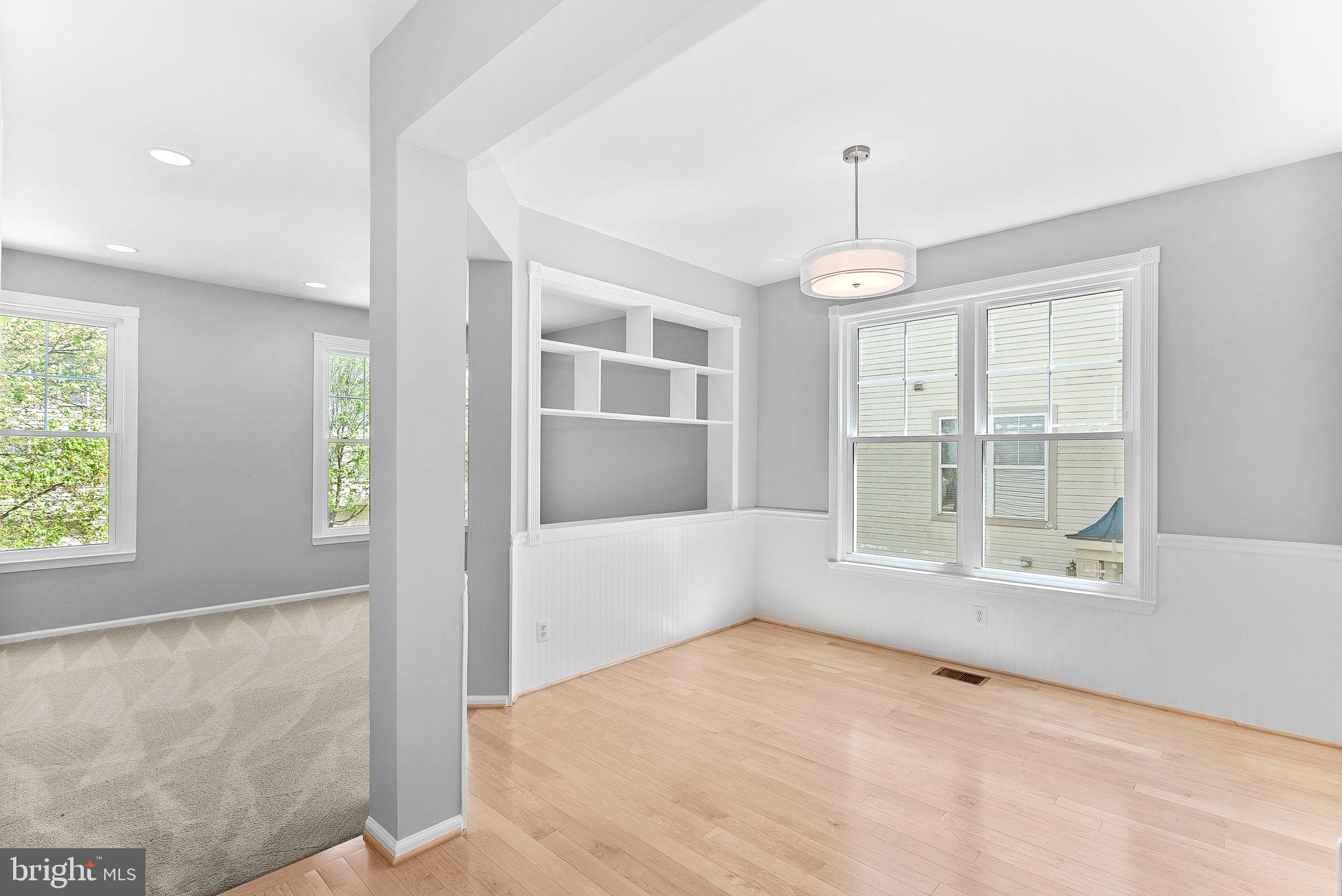 SIGNATURE AT BROADLANDS - Residential