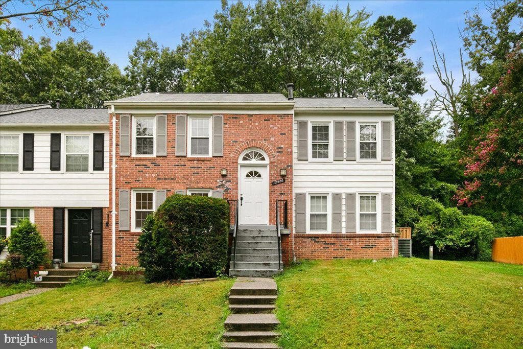 Photo of 12586 Plymouth Court, WOODBRIDGE, VA 22192 (MLS # VAPW2104196)
